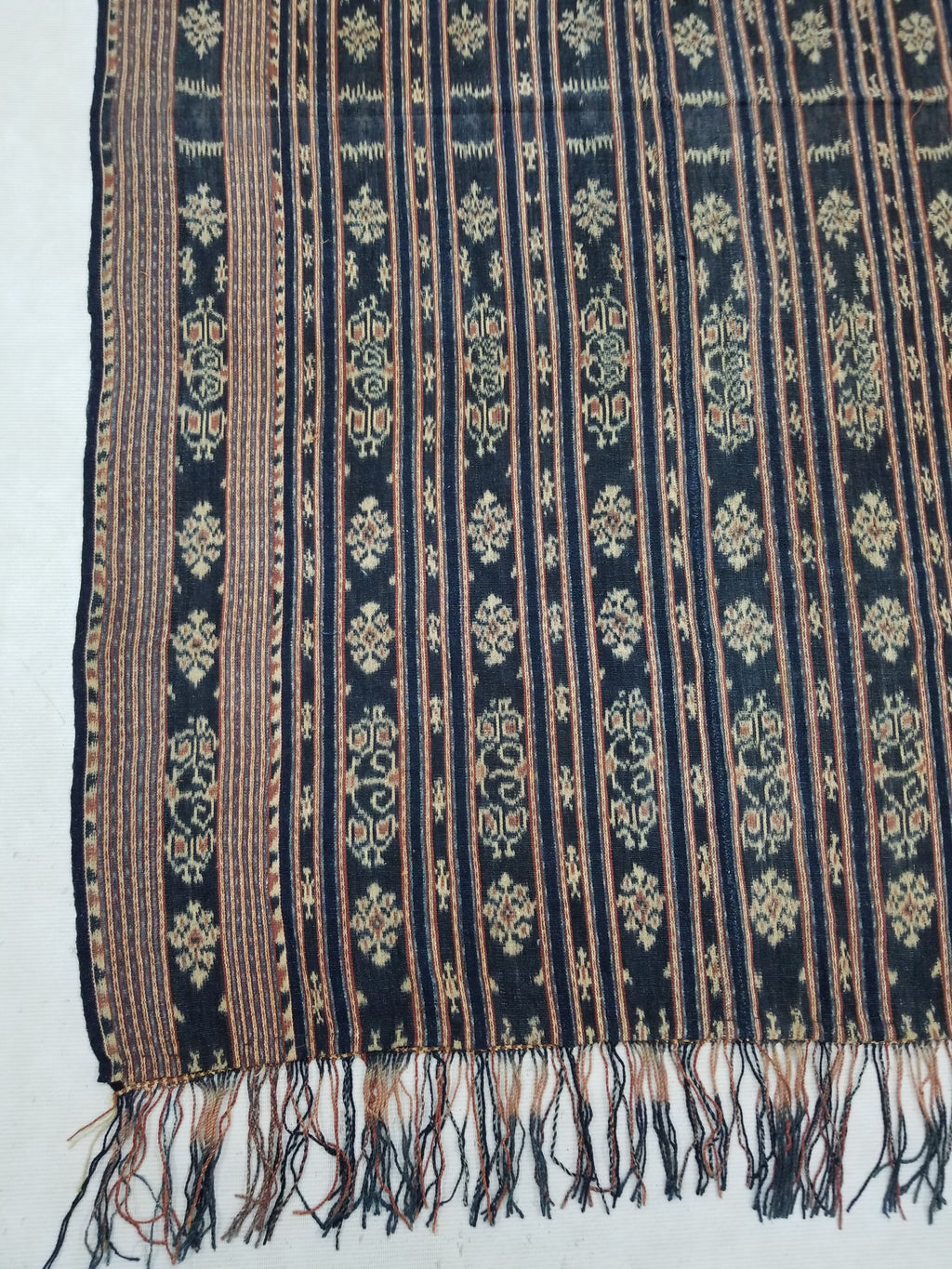 Vintage Indonesian Sawu Handwoven Ikat Tenun Textile 167x111cm