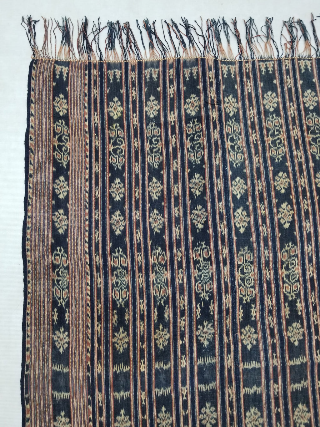 Vintage Indonesian Sawu Handwoven Ikat Tenun Textile 167x111cm