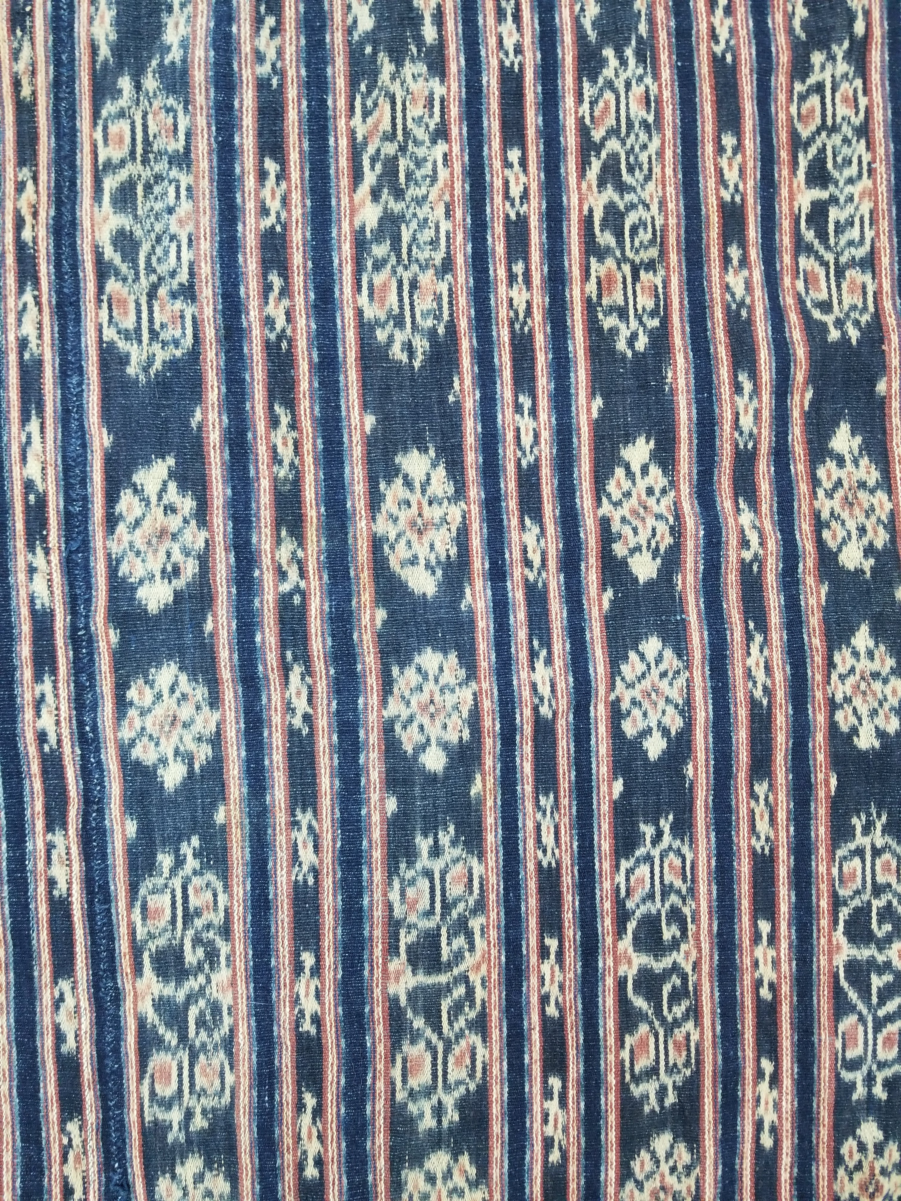 Vintage Indonesian Sawu Handwoven Ikat Tenun Textile 167x111cm