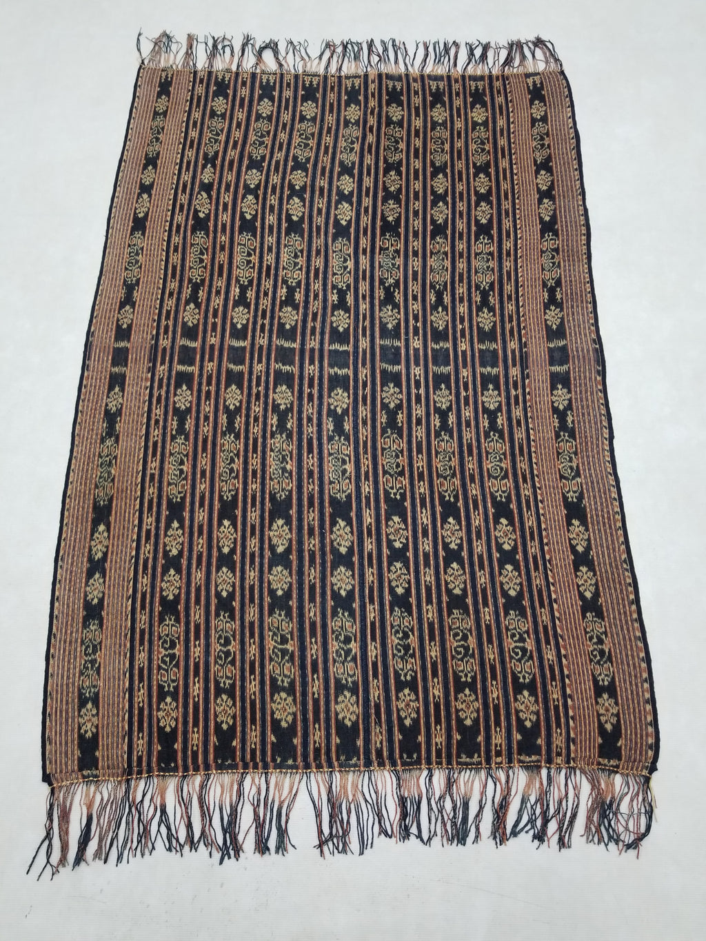 Vintage Indonesian Sawu Handwoven Ikat Tenun Textile 167x111cm