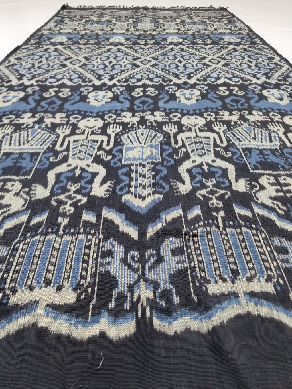 Vintage Indonesian Handwoven Sumba Ikat Wall Hanging / Shawl 230x112cm