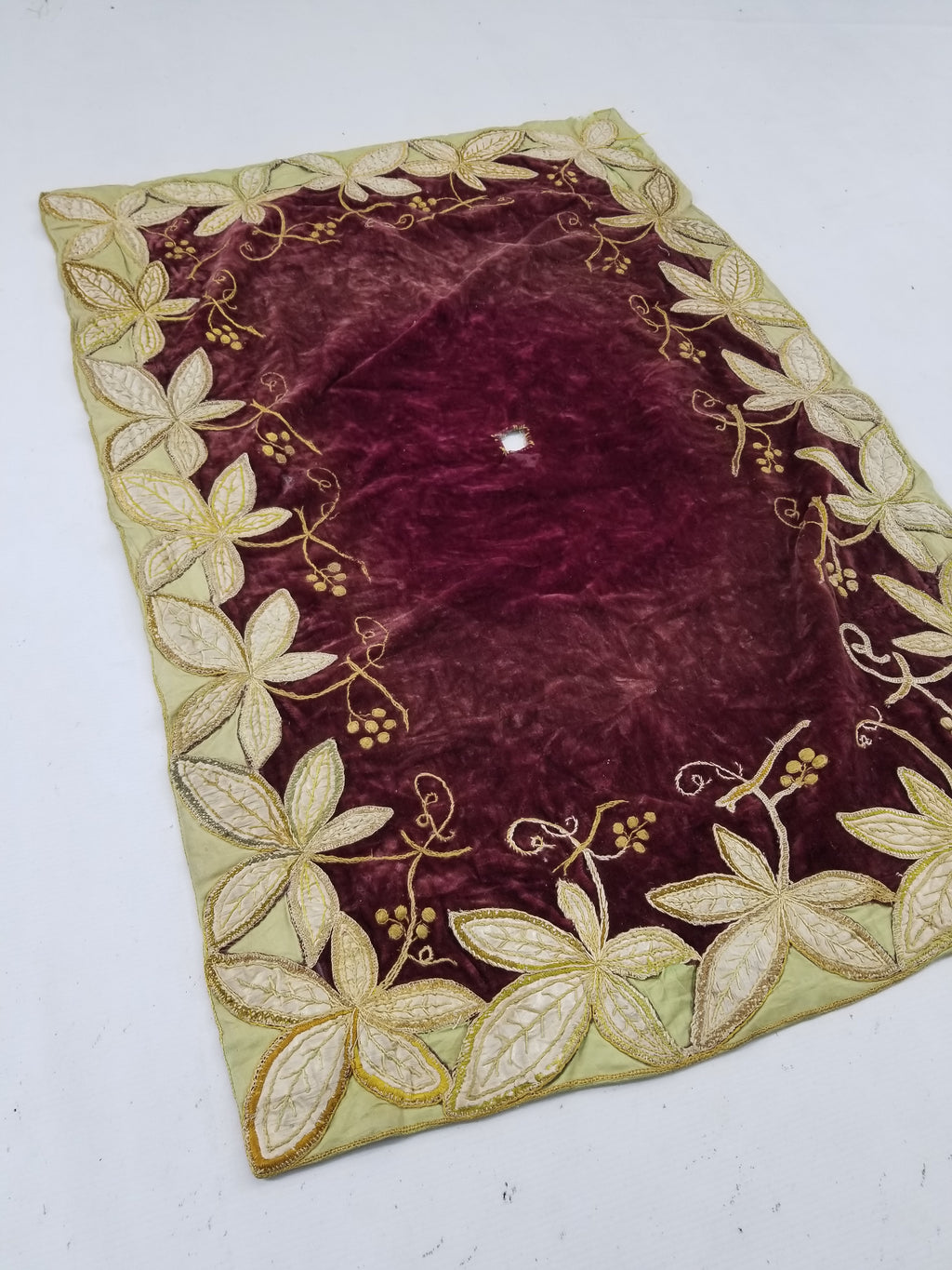 Antique Traditional Leaf Pattern Textile with Appliqué Work & Embroidery 107x71c