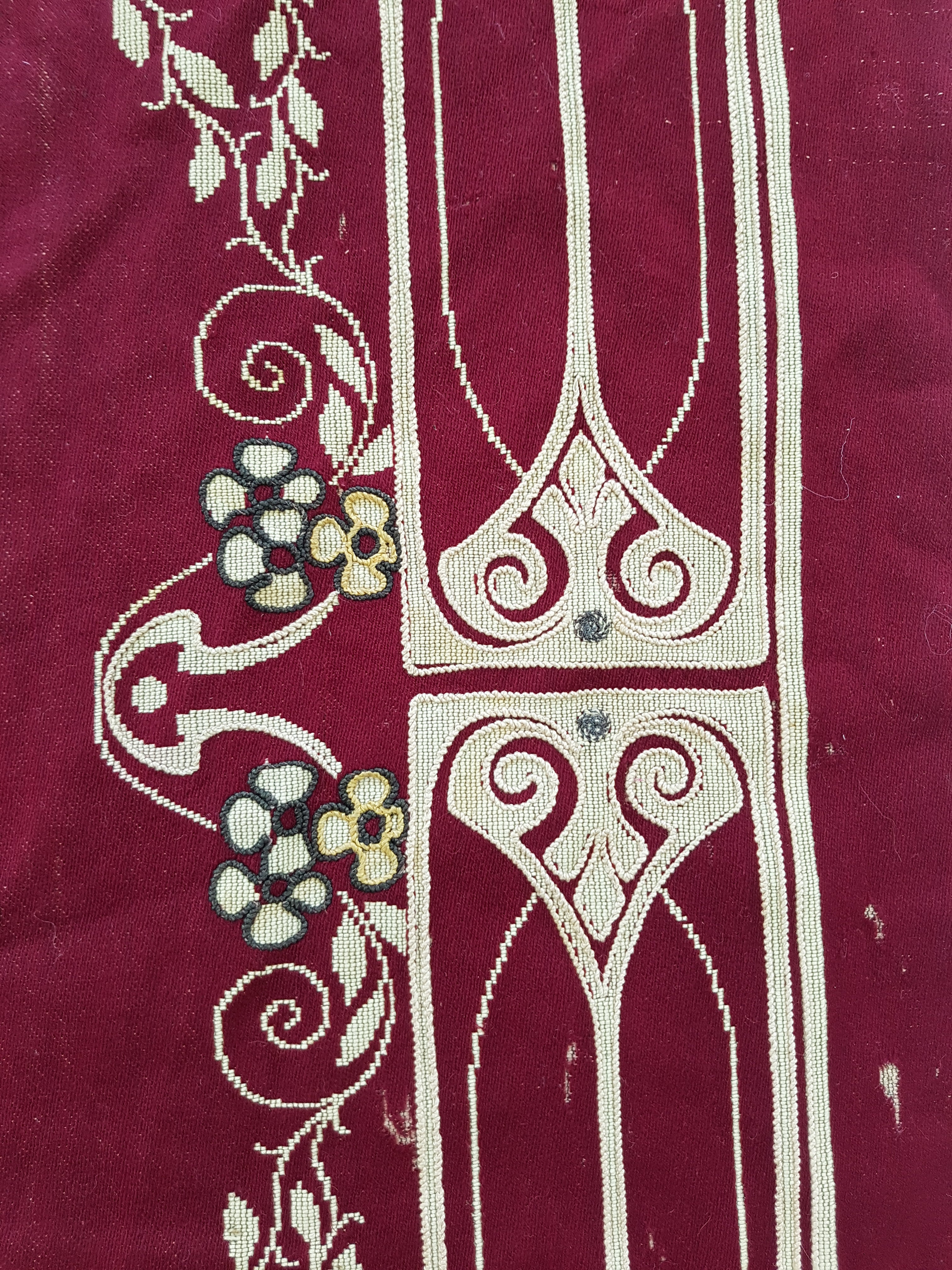 Antique Traditional Hand Embroidered Velvet Textile 180x138cm