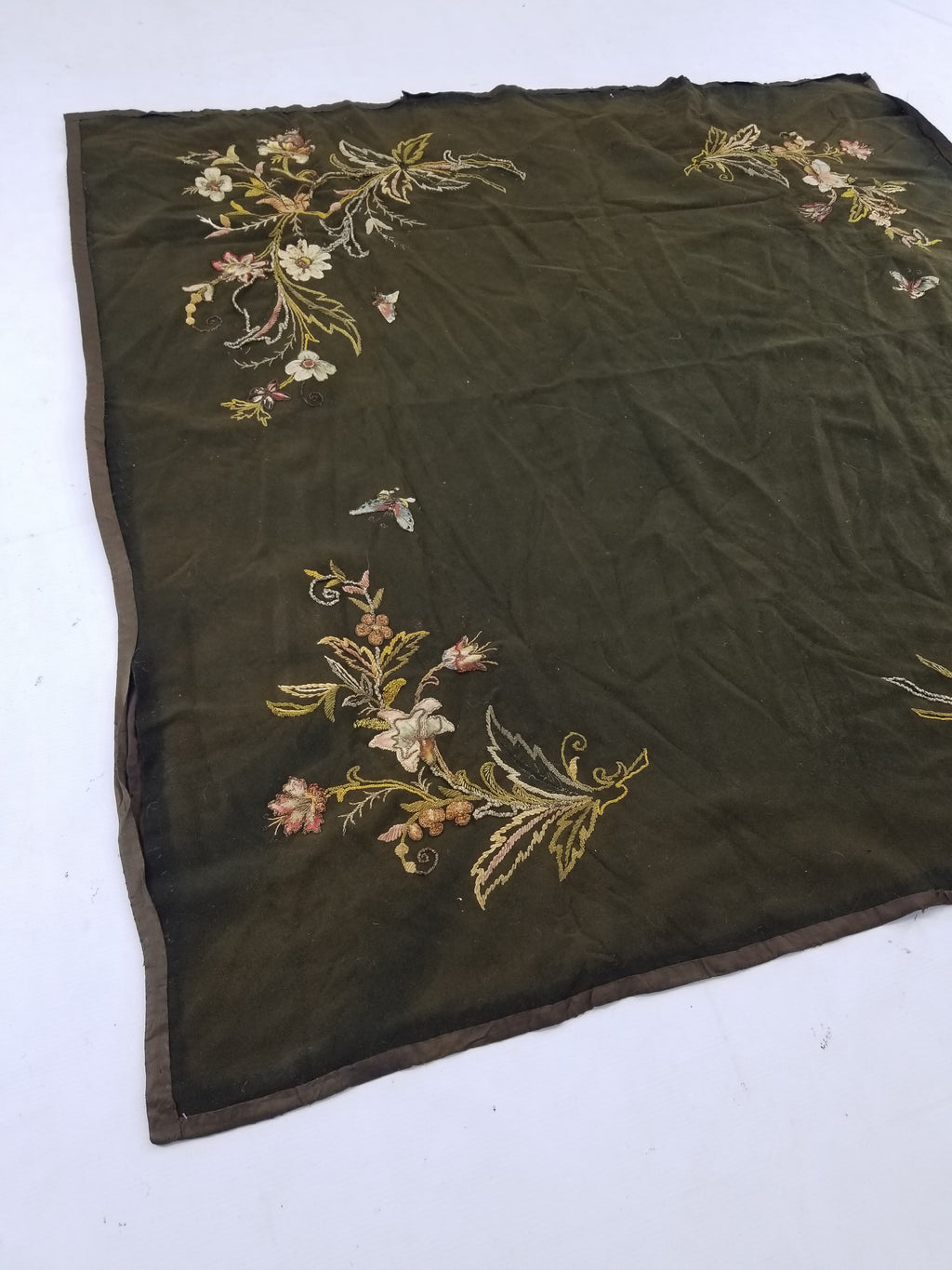 Antique Traditional Applique Hand Embroidered Floral & Butterfly Textile 130x126cm