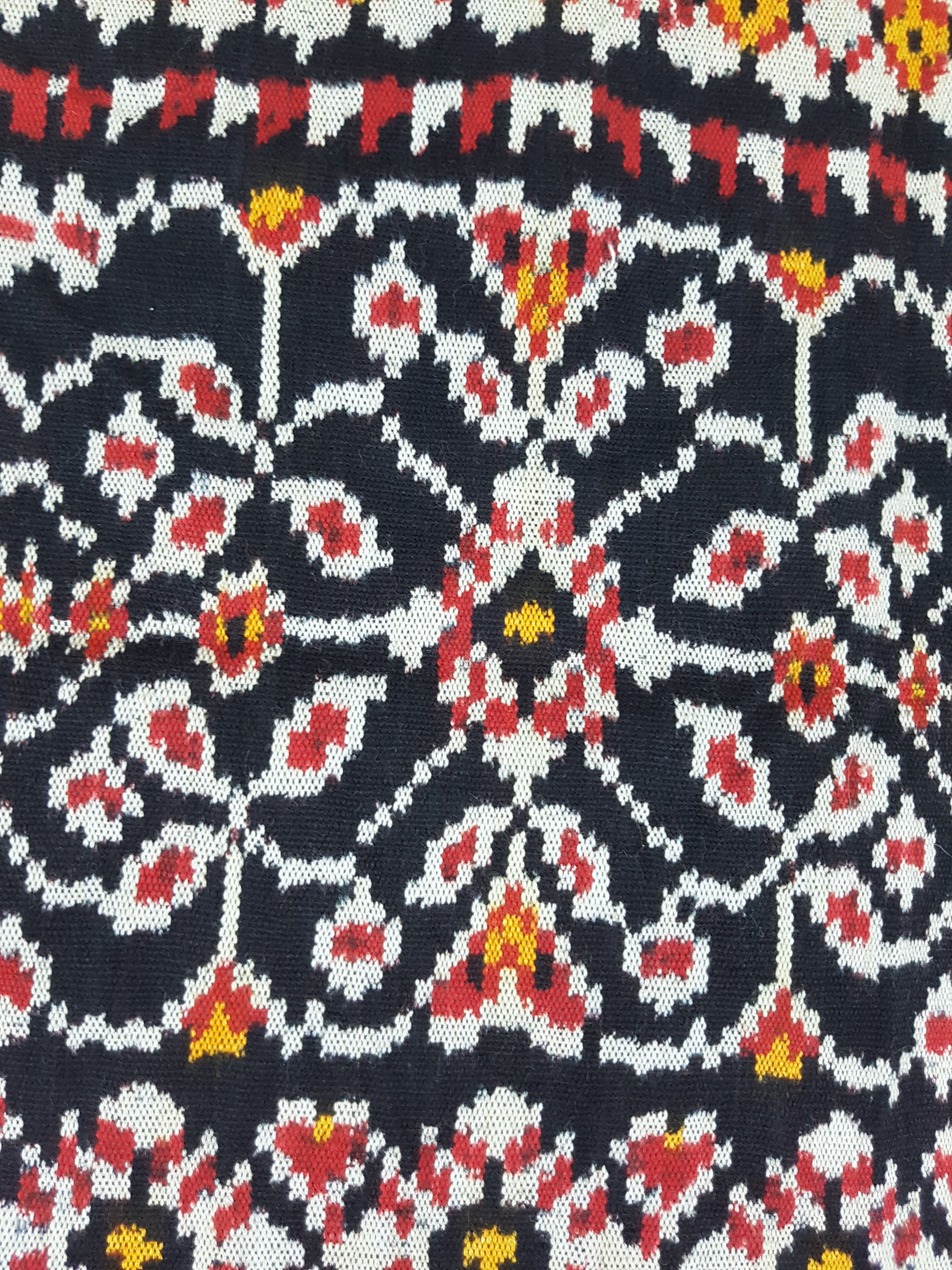 Vintage Indonesian Handwoven Tenun Ikat Vertical Seam Textile 152x88cm