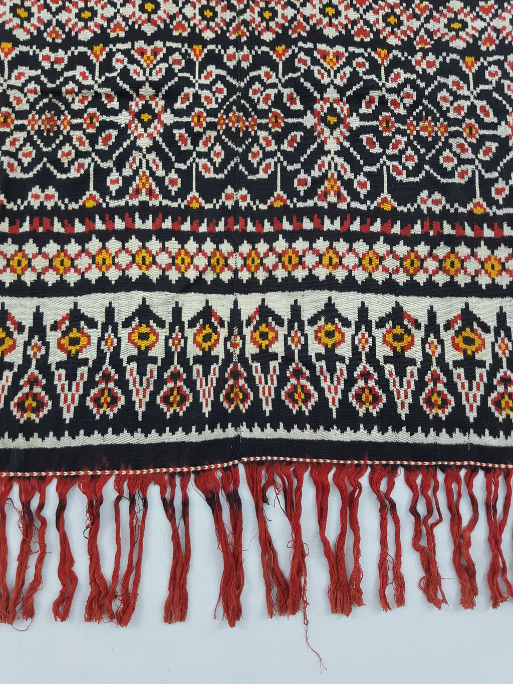 Vintage Indonesian Handwoven Tenun Ikat Vertical Seam Textile 152x88cm
