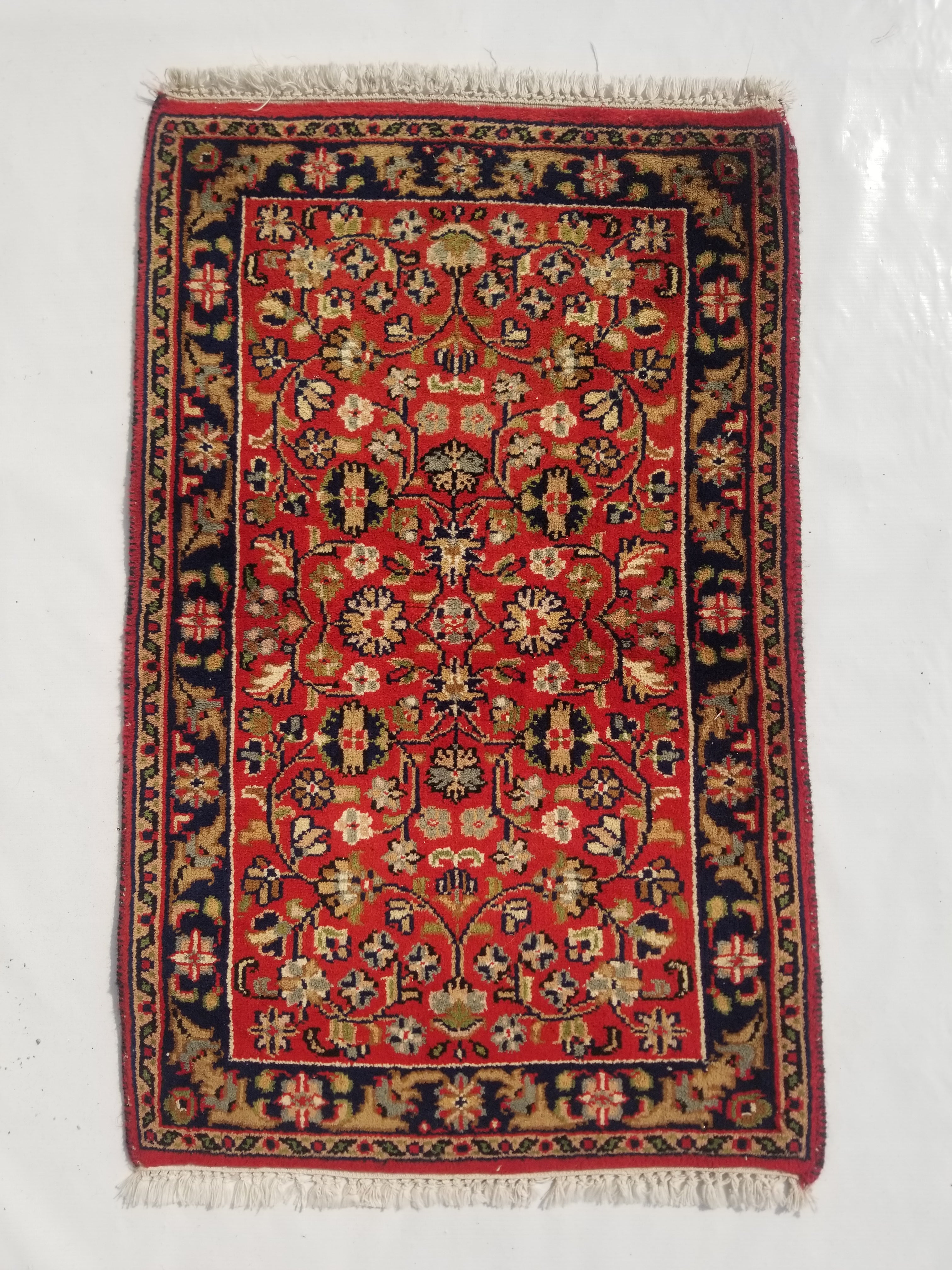 Distressed Vintage Traditional Handmade Sarouk Wool Multicolor Rug 89x56cm