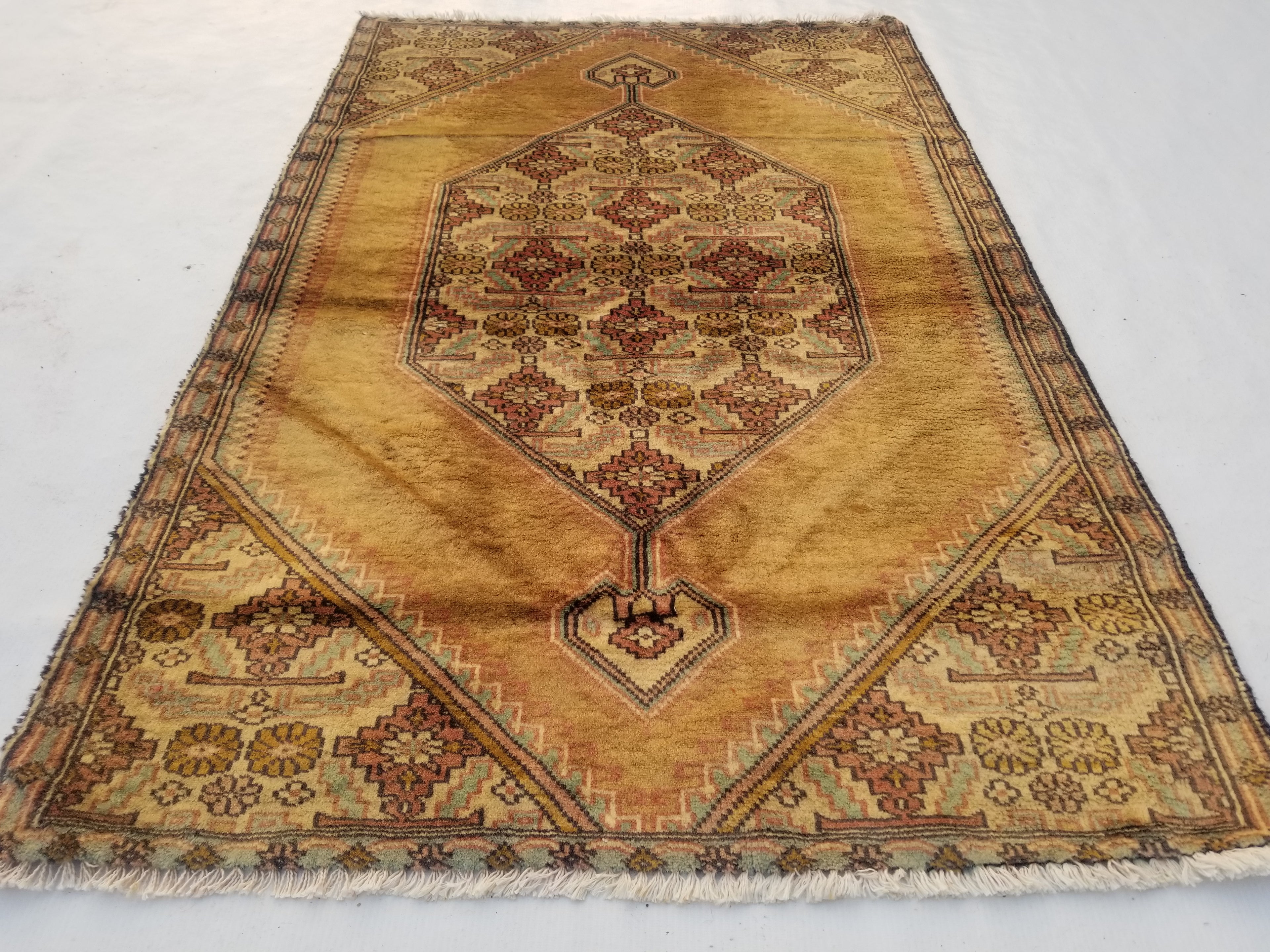 Distressed Antique Traditional Handmade Turkish Wool Multicolor Rug 120x77cm