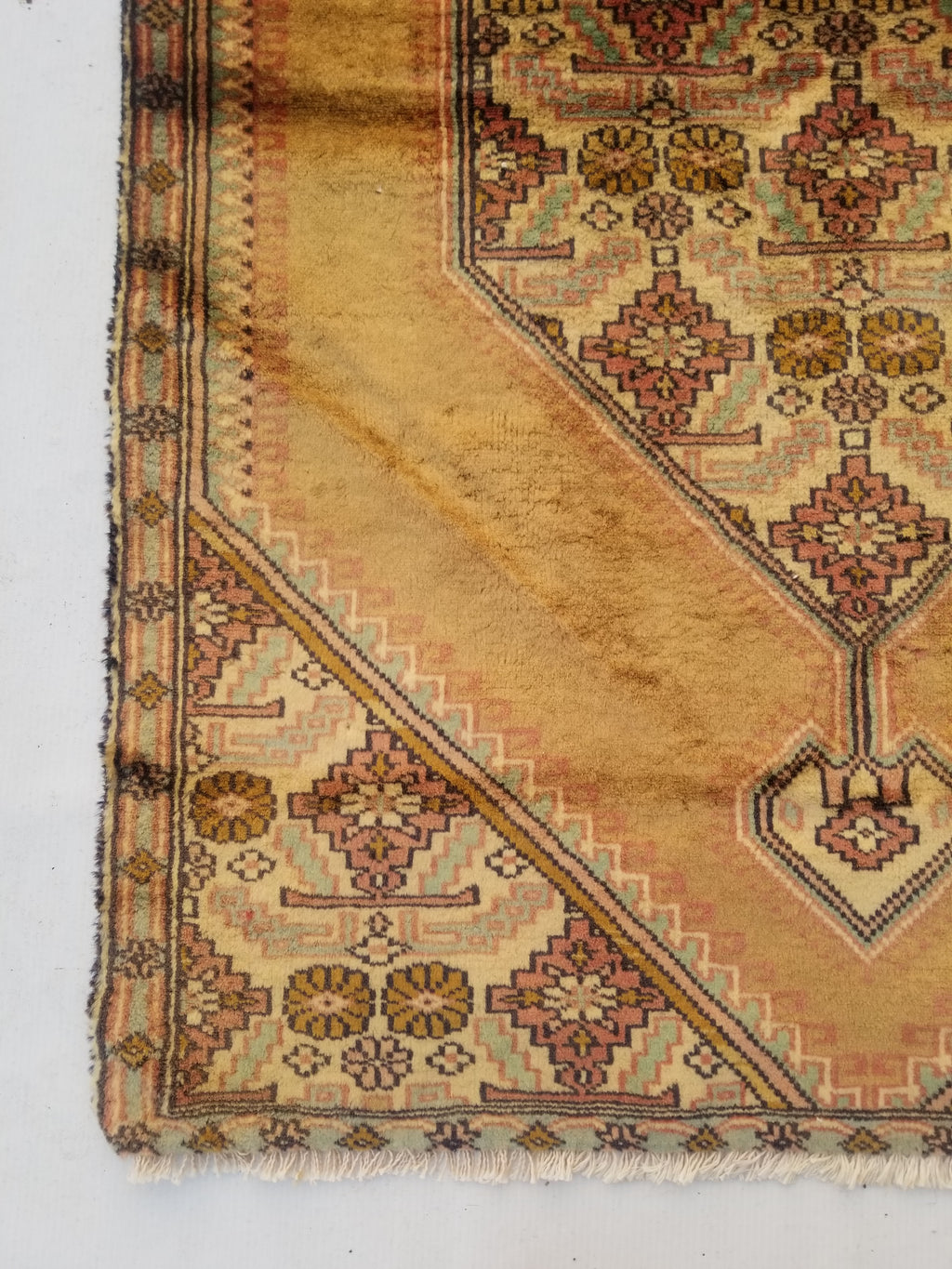 Distressed Antique Traditional Handmade Turkish Wool Multicolor Rug 120x77cm