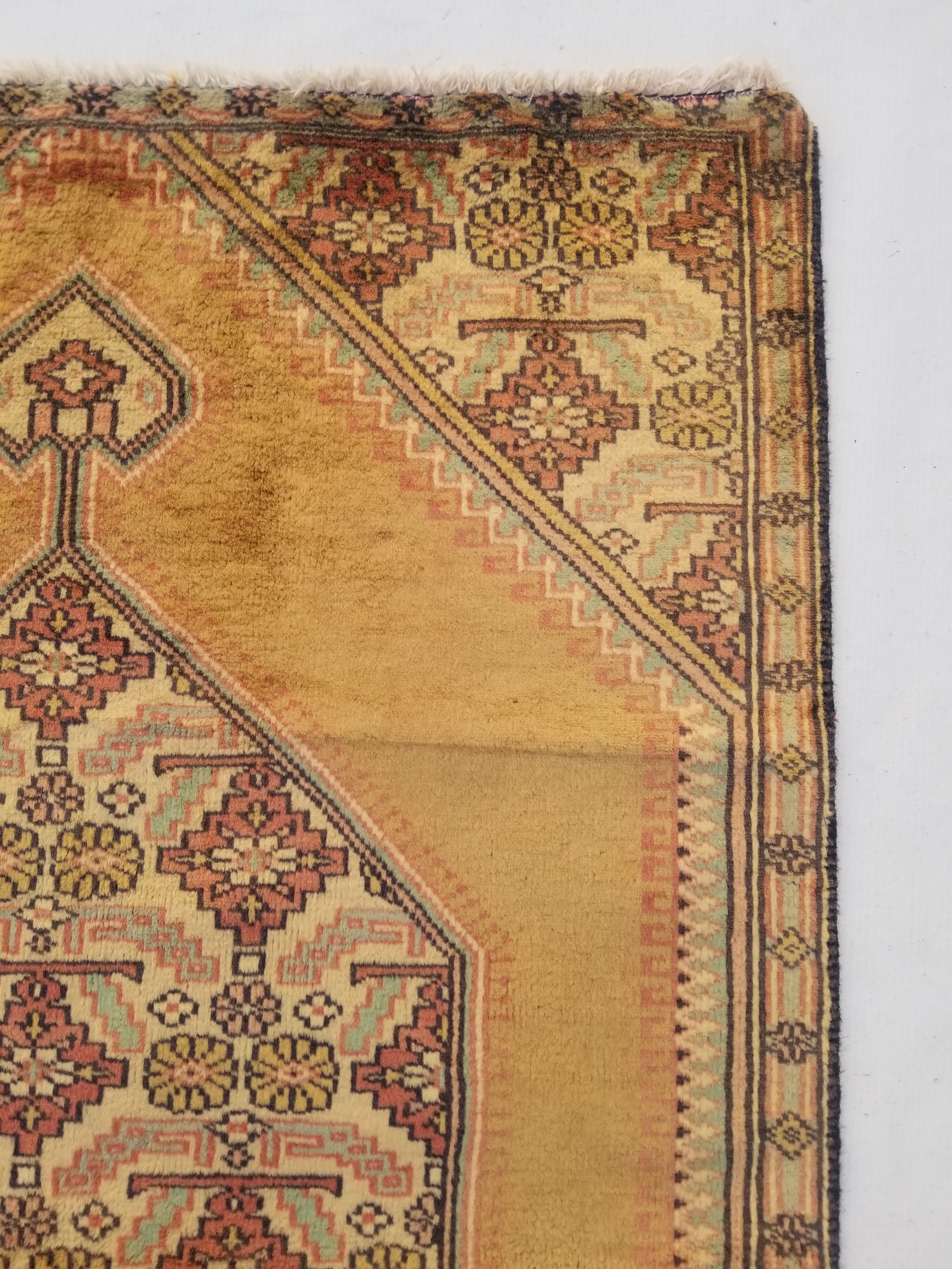 Distressed Antique Traditional Handmade Turkish Wool Multicolor Rug 120x77cm