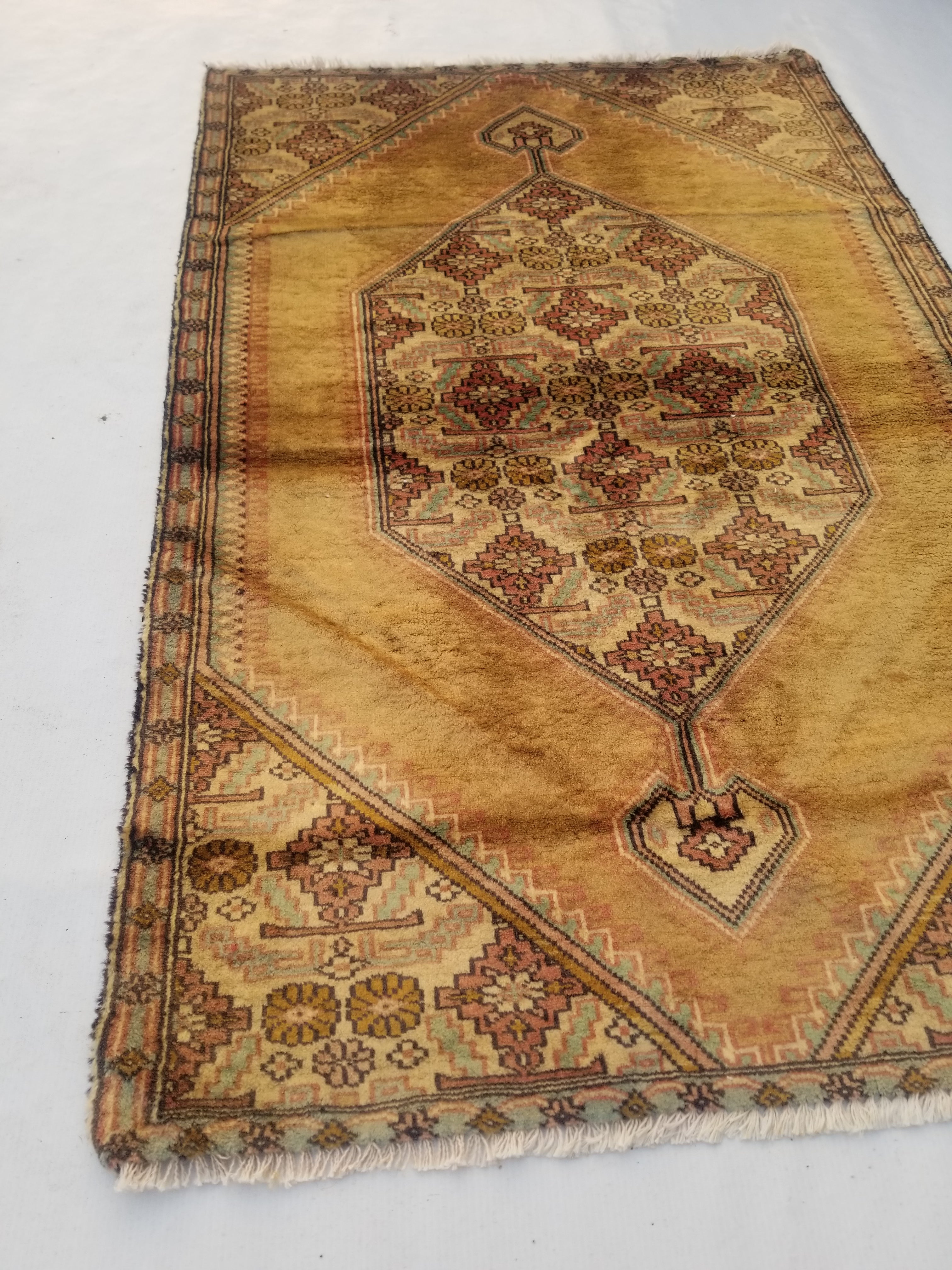 Distressed Antique Traditional Handmade Turkish Wool Multicolor Rug 120x77cm