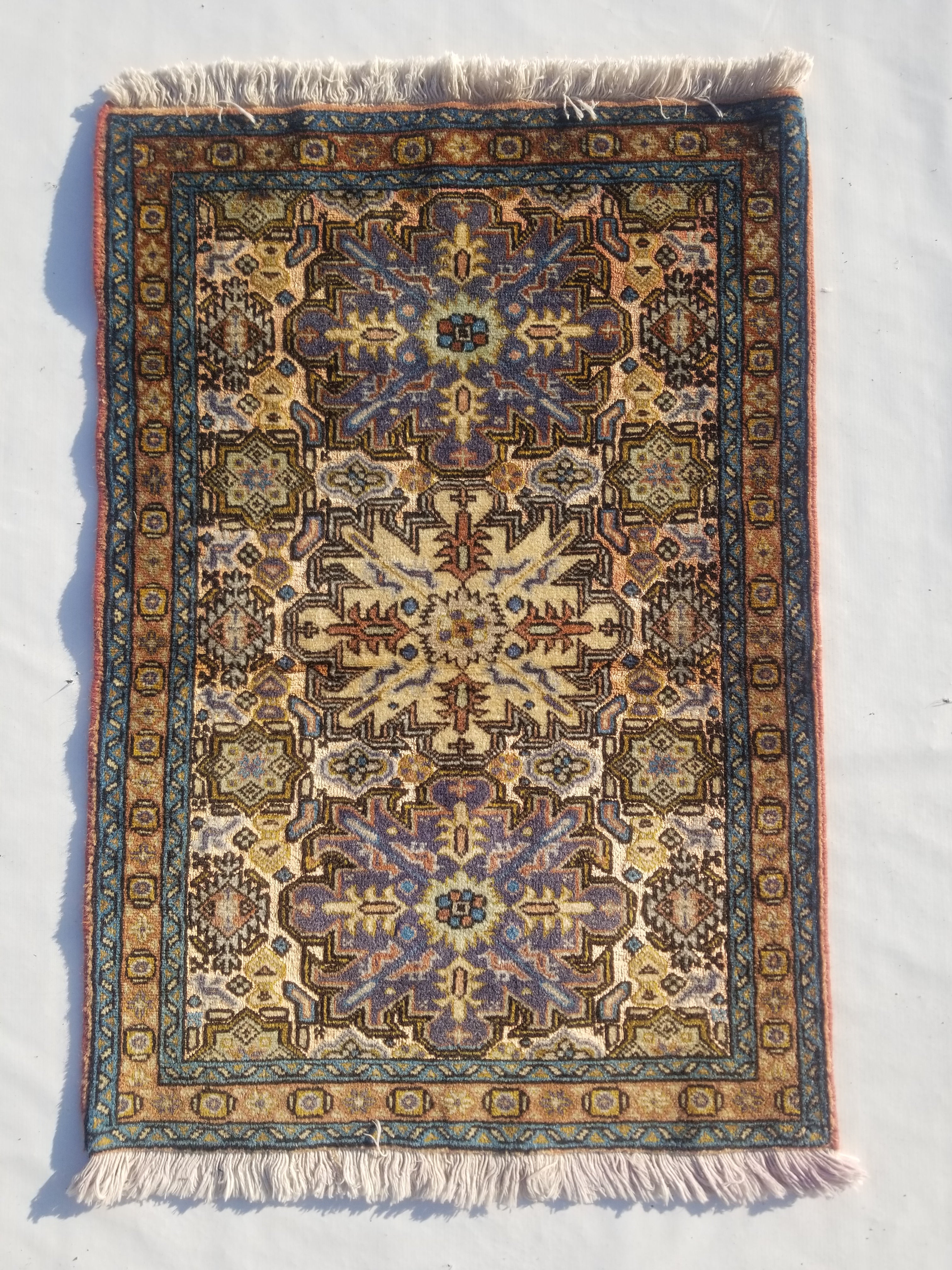 Vintage Traditional Handmade Heriz Wool Multicolor Rug 96x67cm