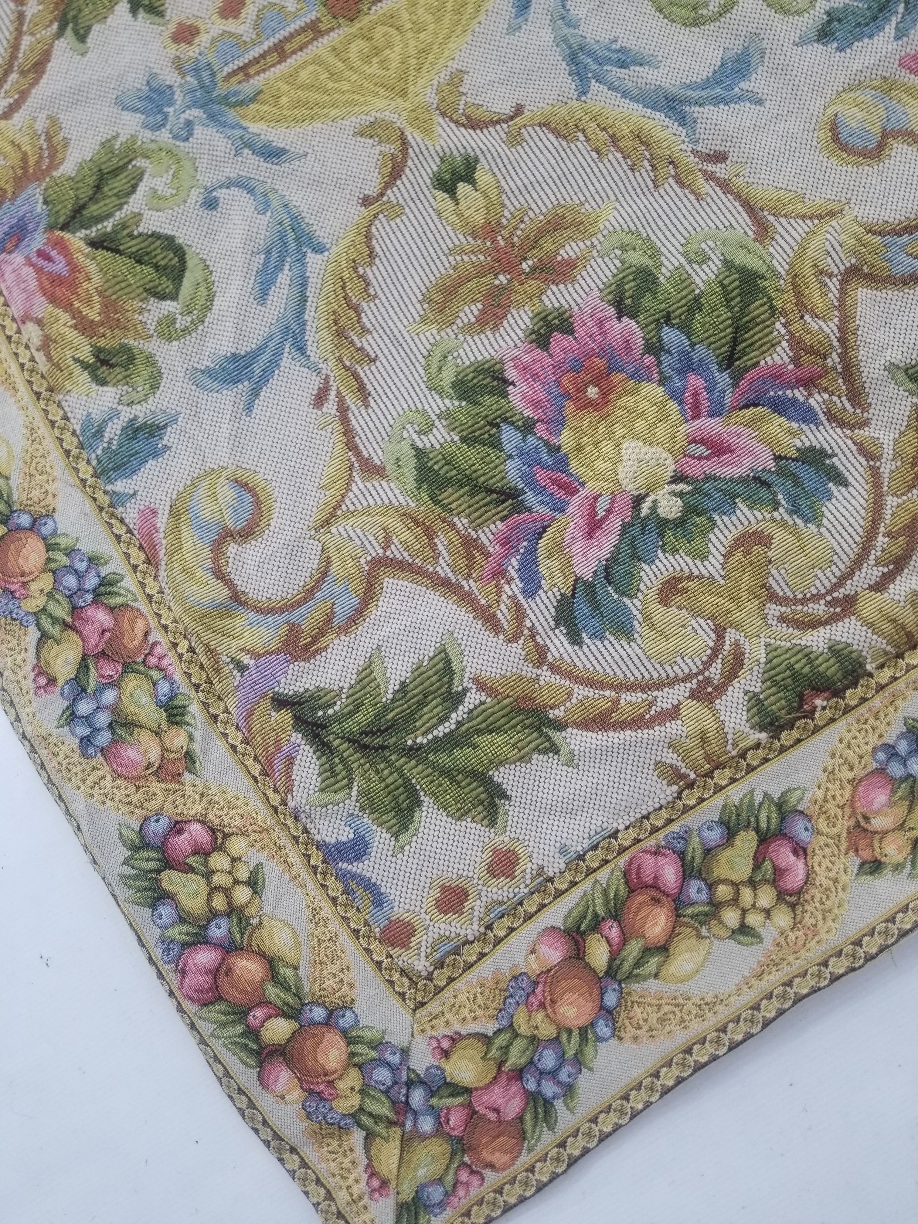 Vintage French Floral Scene Wall Hanging Tapestry 156x150cm
