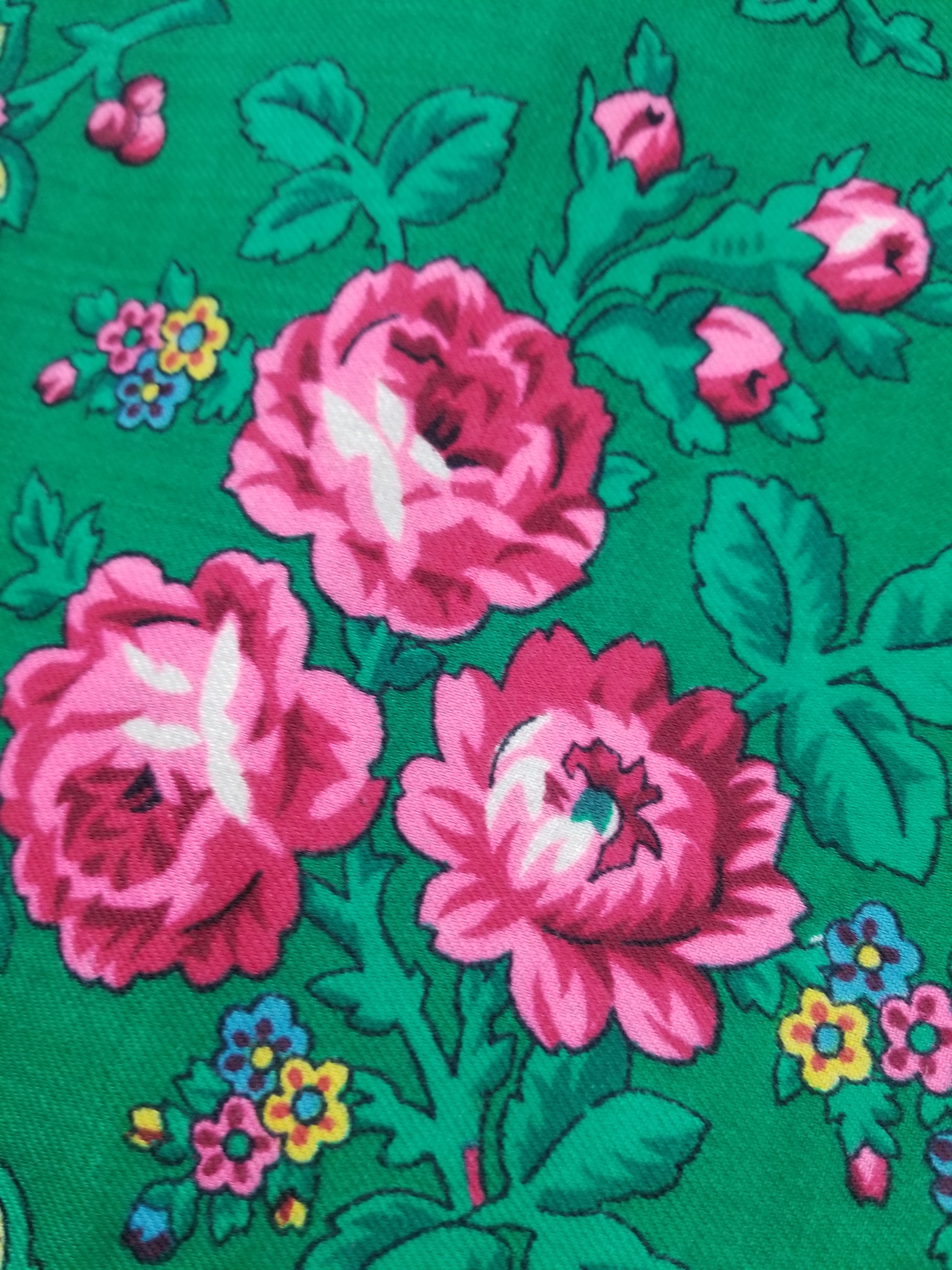 Vintage Hungarian Floral Printed Wool Fringed Shawl / Scarf 120x120cm