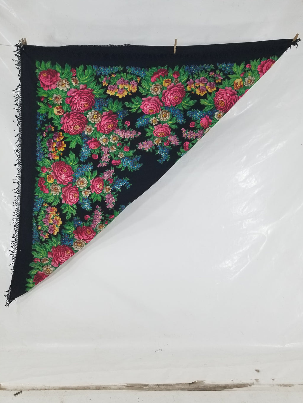 Vintage Ukrainian Pavlovo Posad Floral Printed Wool Fringed Shawl 145x138cm