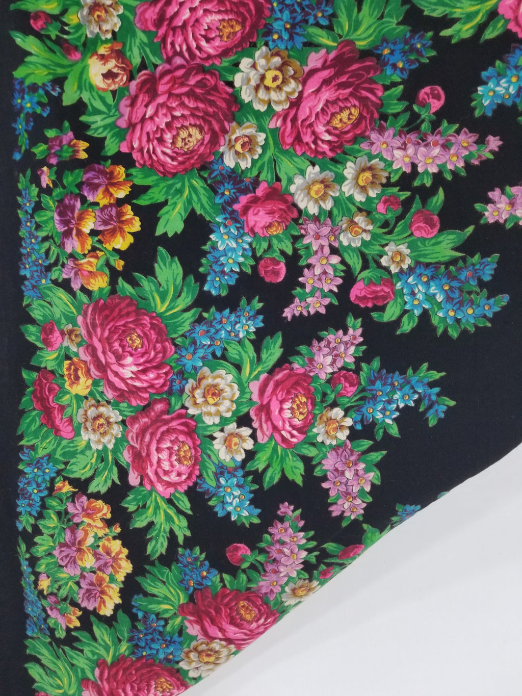 Vintage Ukrainian Pavlovo Posad Floral Printed Wool Fringed Shawl 145x138cm