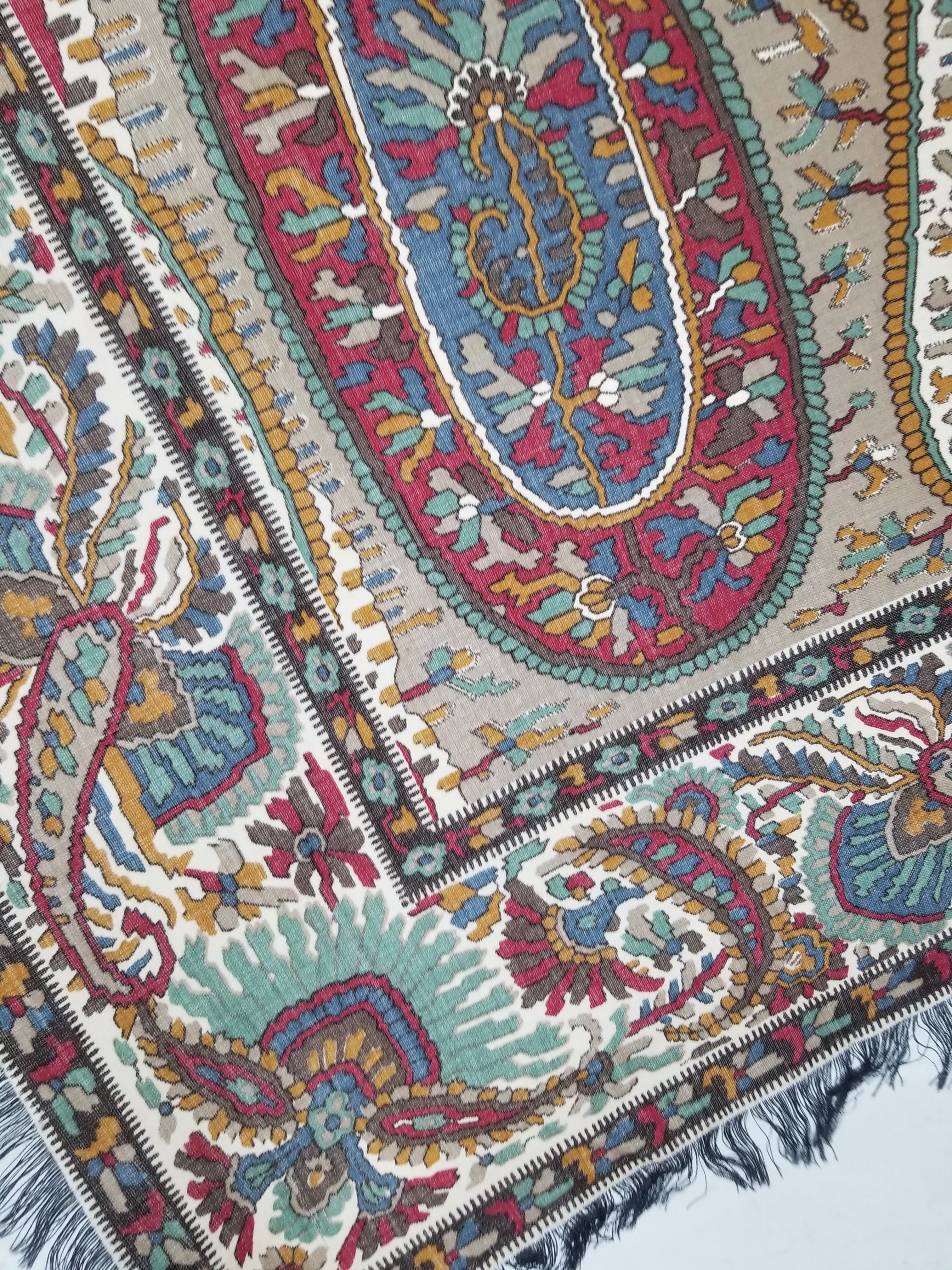 Vintage Traditional Kashmiri Paisley Printed Wool Fringed Shawl 125x123cm