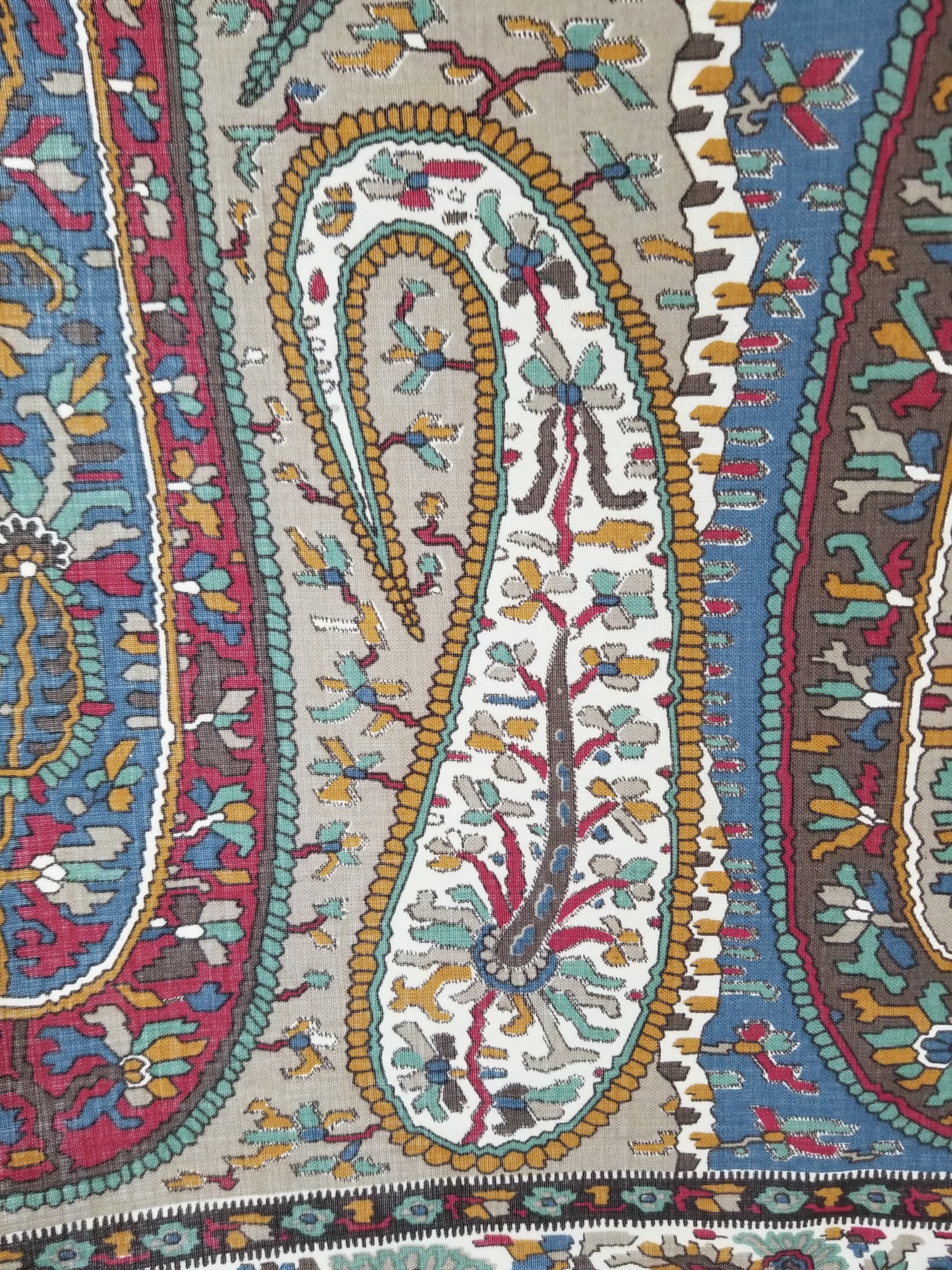 Vintage Traditional Kashmiri Paisley Printed Wool Fringed Shawl 125x123cm