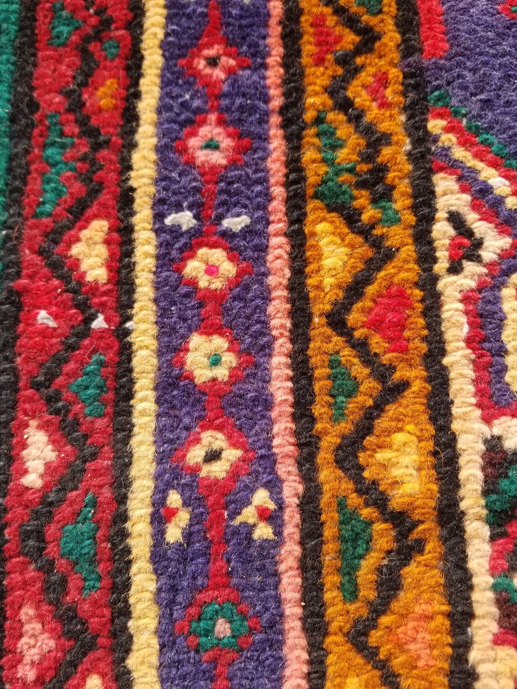 Antique Traditional Handmade Hamadan Wool Multicolor Rug 248x137cm