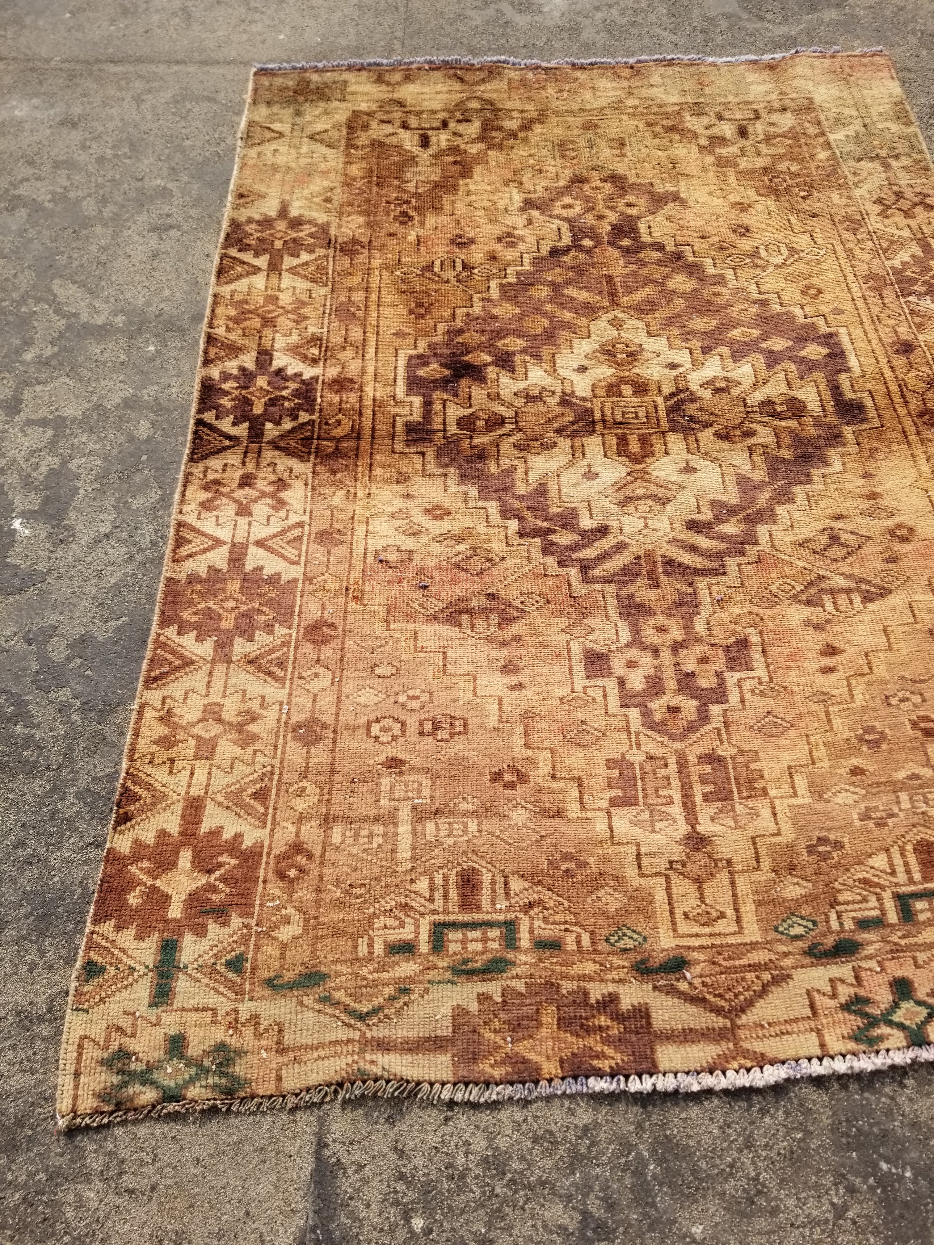 Distressed Vintage Traditional Handmade Turkish Wool Multicolor Rug 170x131cm