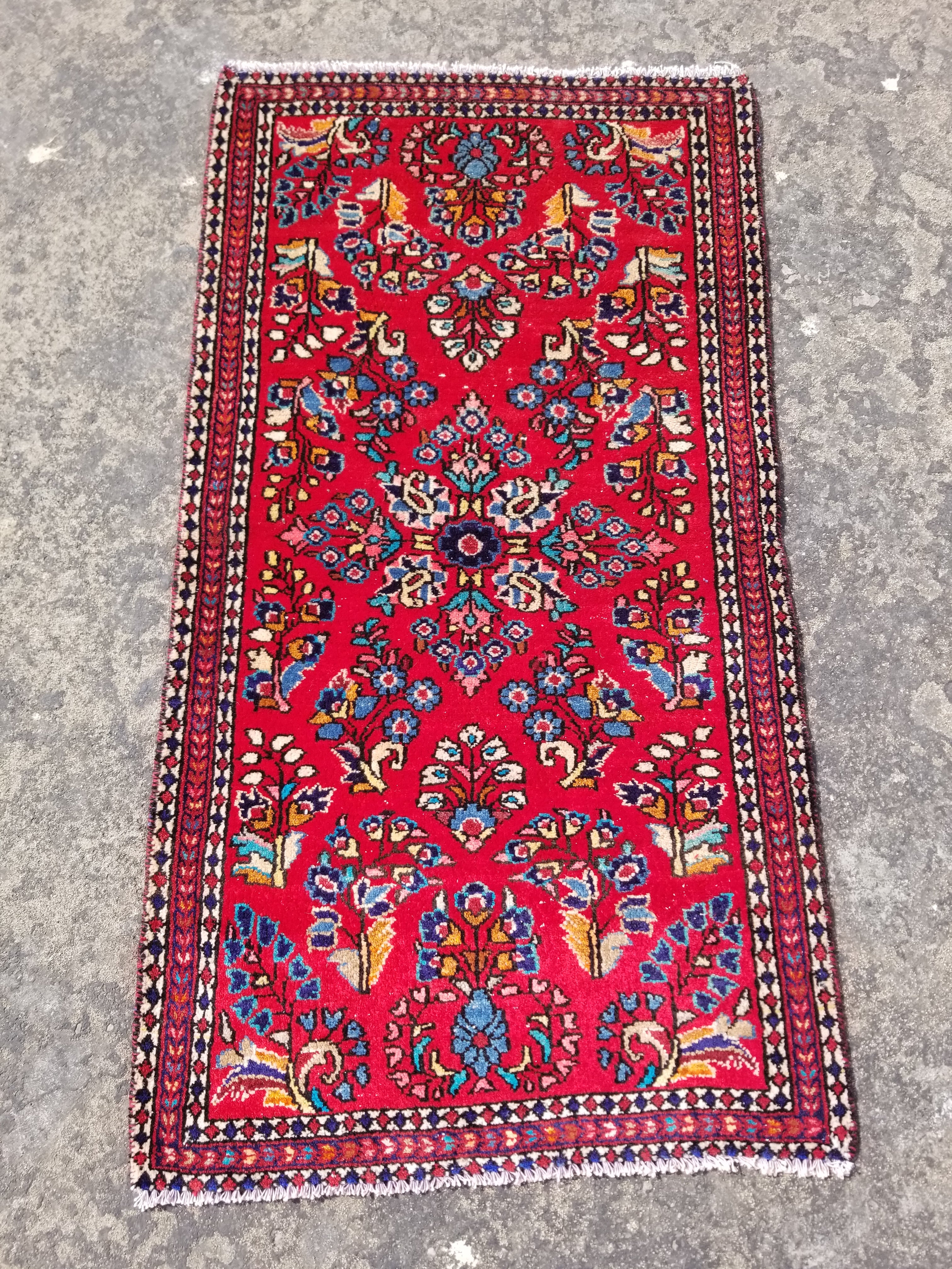 Vintage Traditional Handmade Sarouk Wool Multicolor Rug 121x66cm