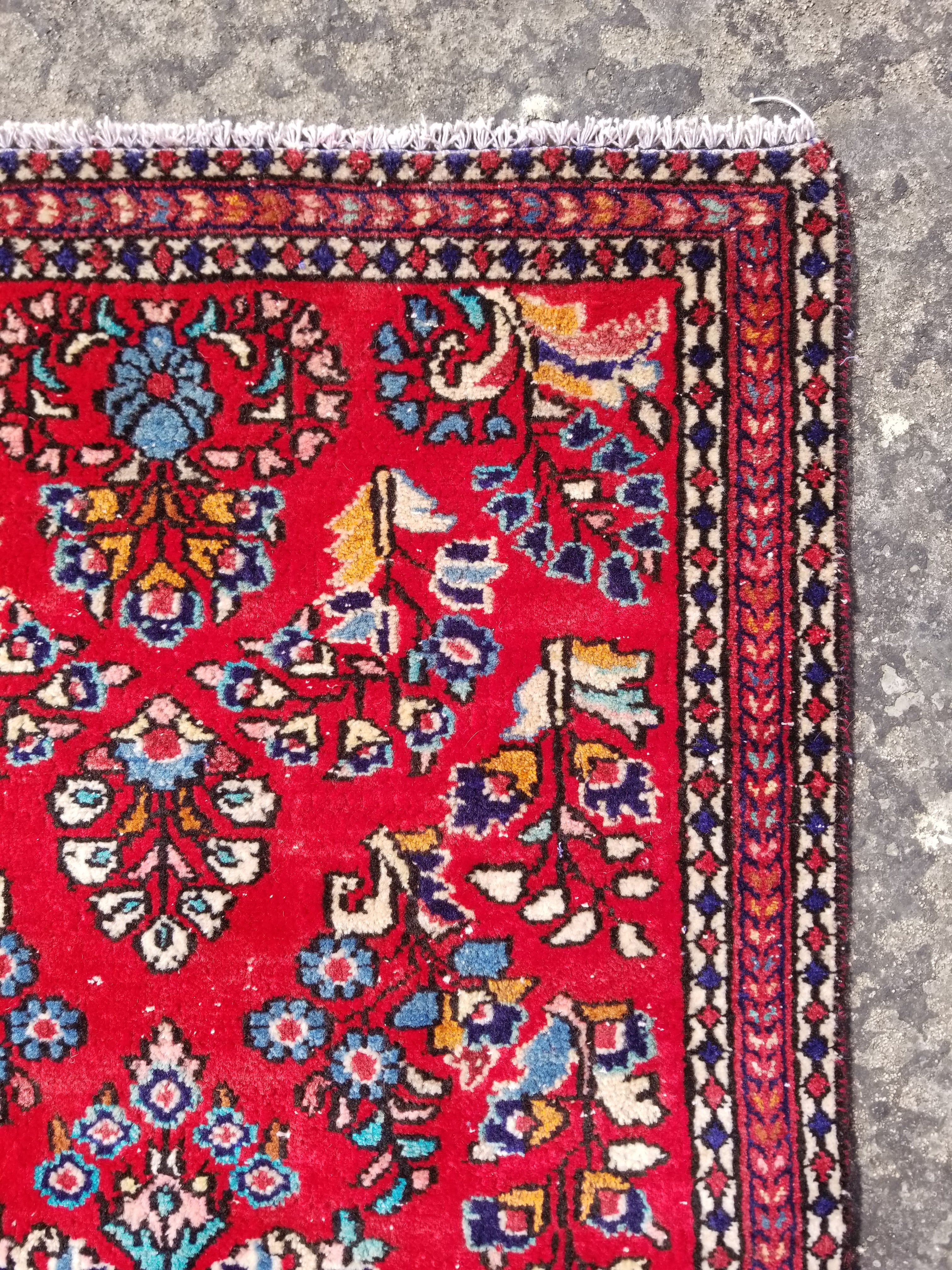 Vintage Traditional Handmade Sarouk Wool Multicolor Rug 121x66cm