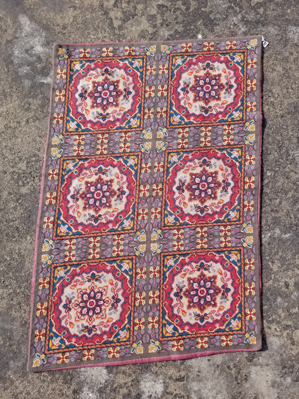 Vintage Traditional Handmade Needlepoint Wool Rug 101x68cm