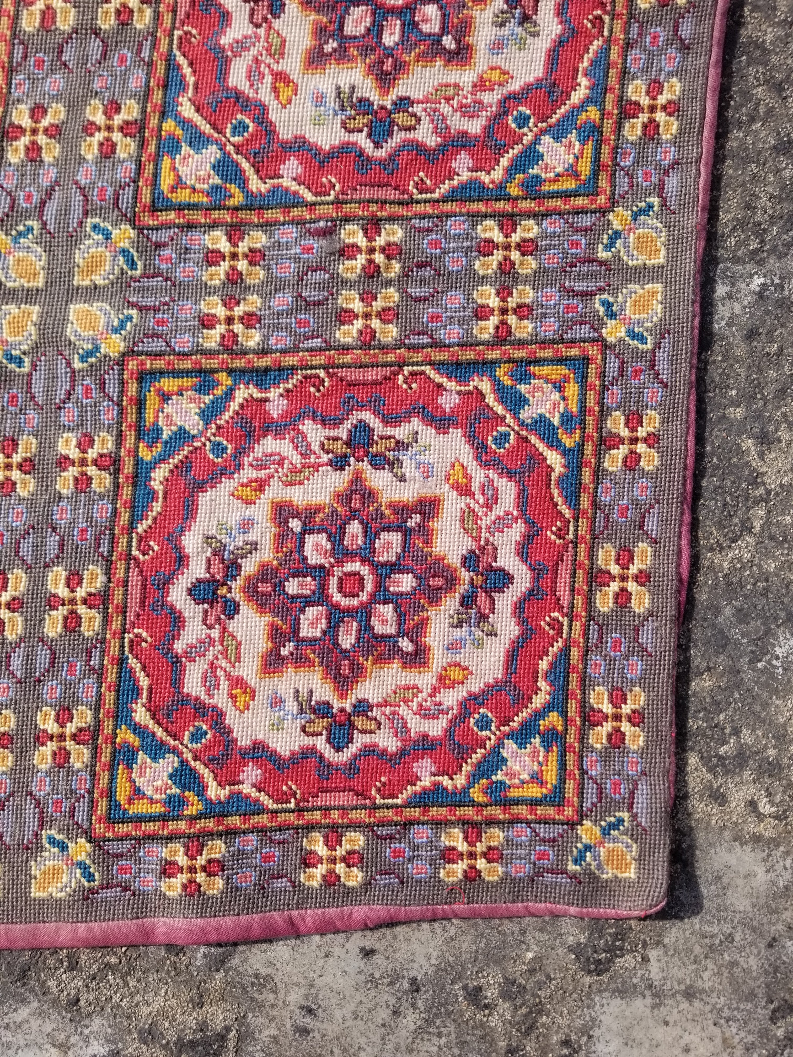 Vintage Traditional Handmade Needlepoint Wool Rug 101x68cm