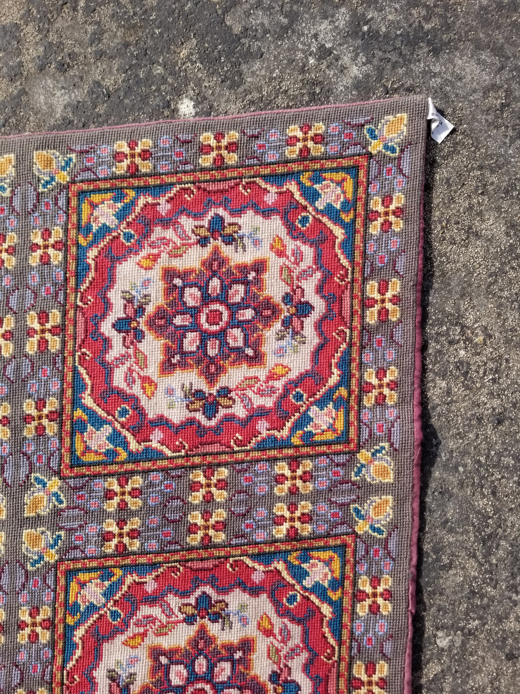 Vintage Traditional Handmade Needlepoint Wool Rug 101x68cm