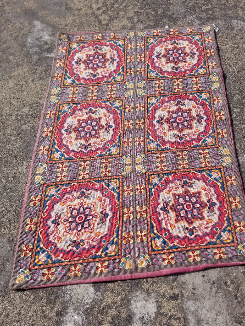 Vintage Traditional Handmade Needlepoint Wool Rug 101x68cm