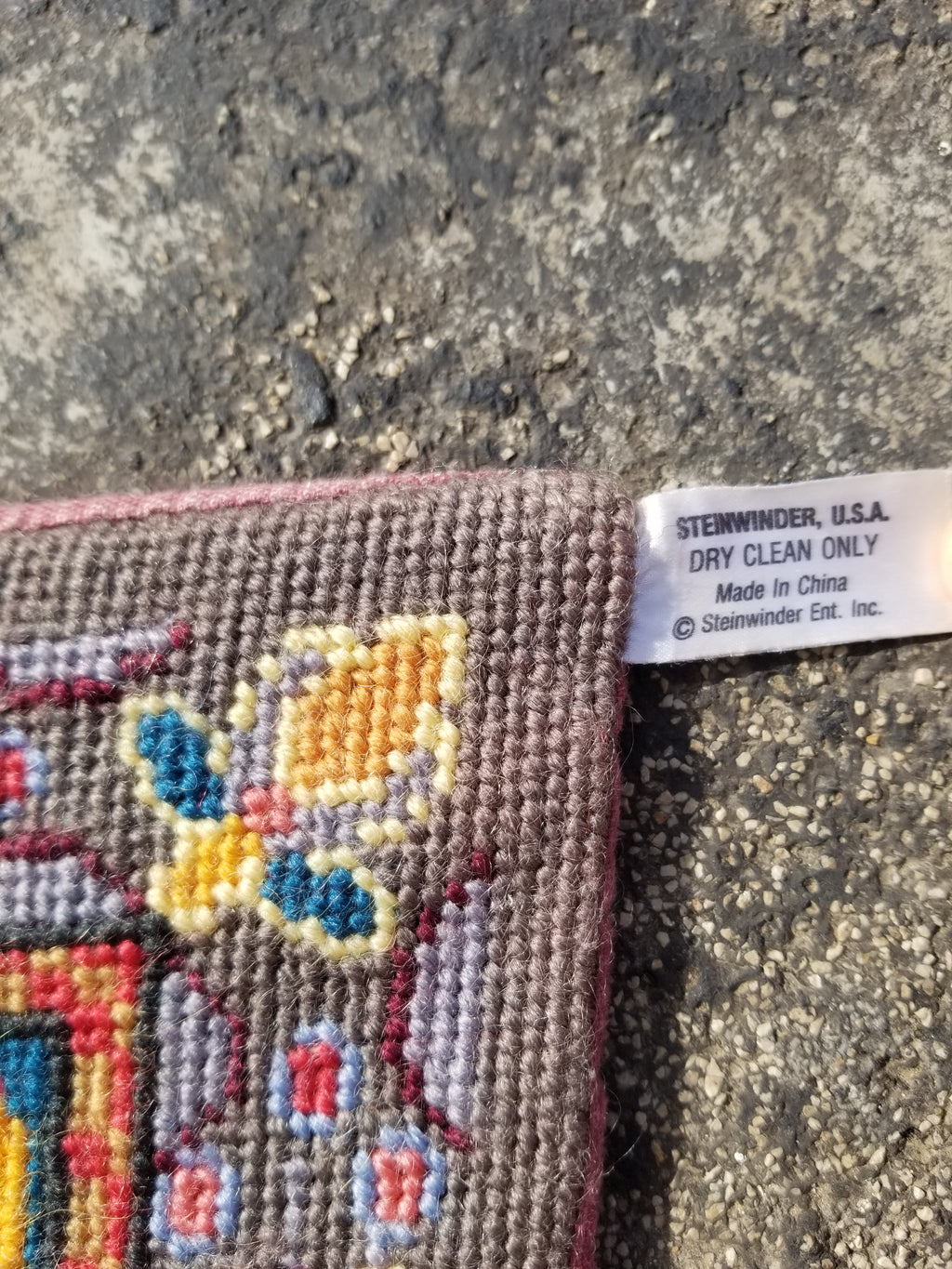 Vintage Traditional Handmade Needlepoint Wool Rug 101x68cm