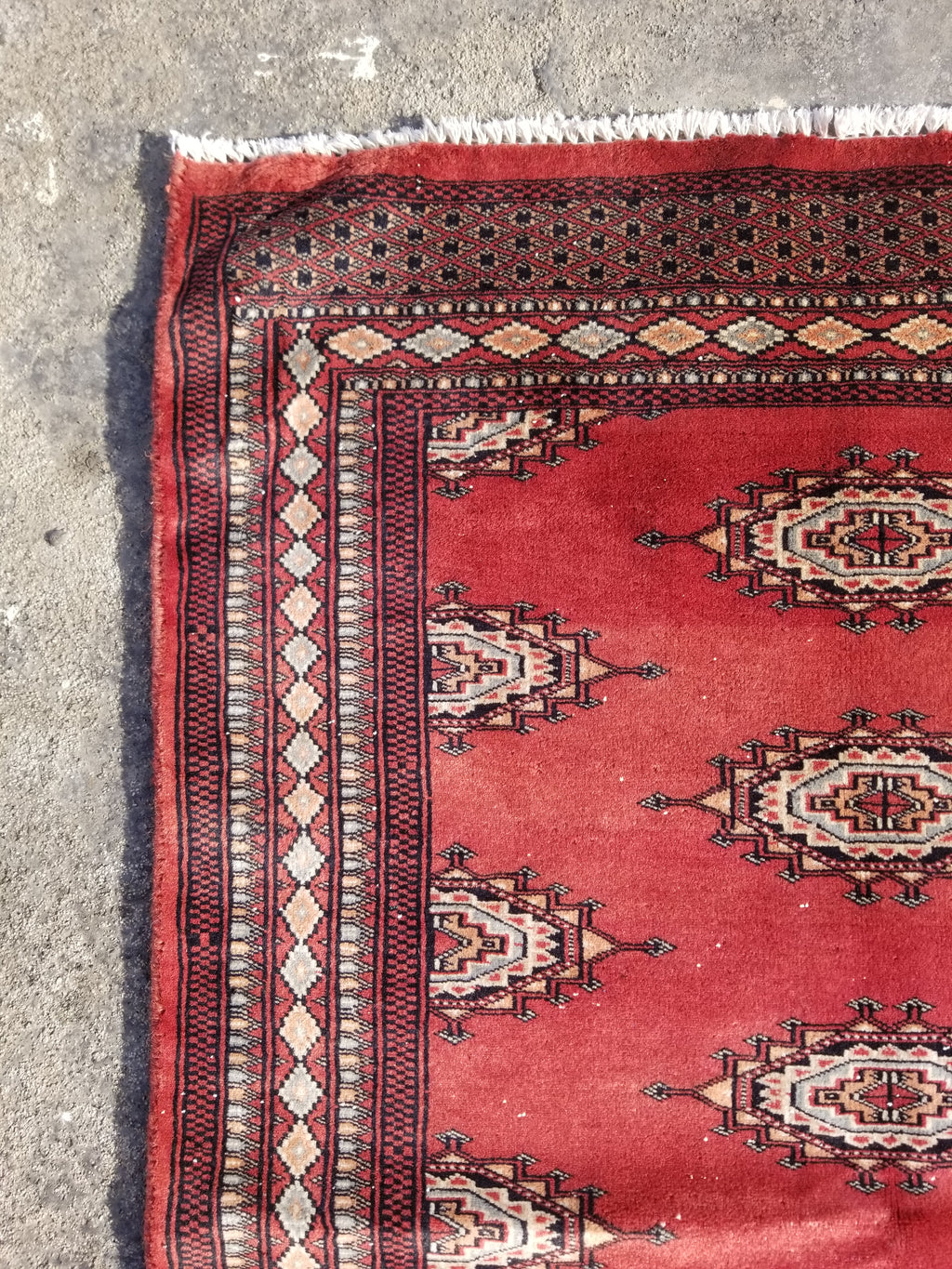 Vintage Traditional Handmade Pakistani Bokhara Oriental Style Wool Rug 119x78cm