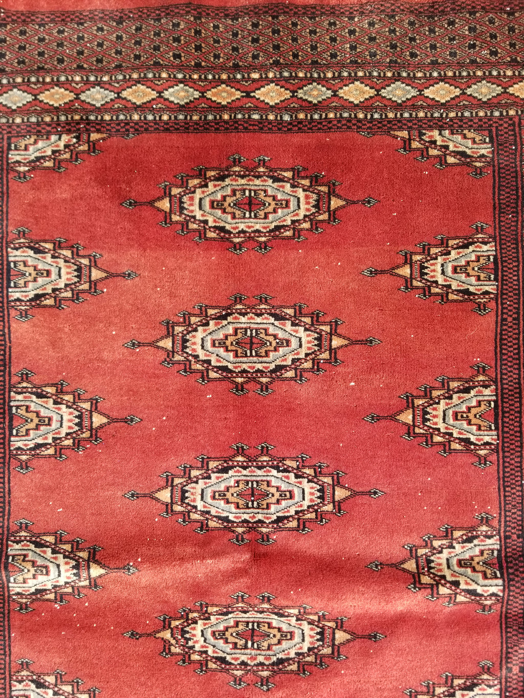 Vintage Traditional Handmade Pakistani Bokhara Oriental Style Wool Rug 119x78cm