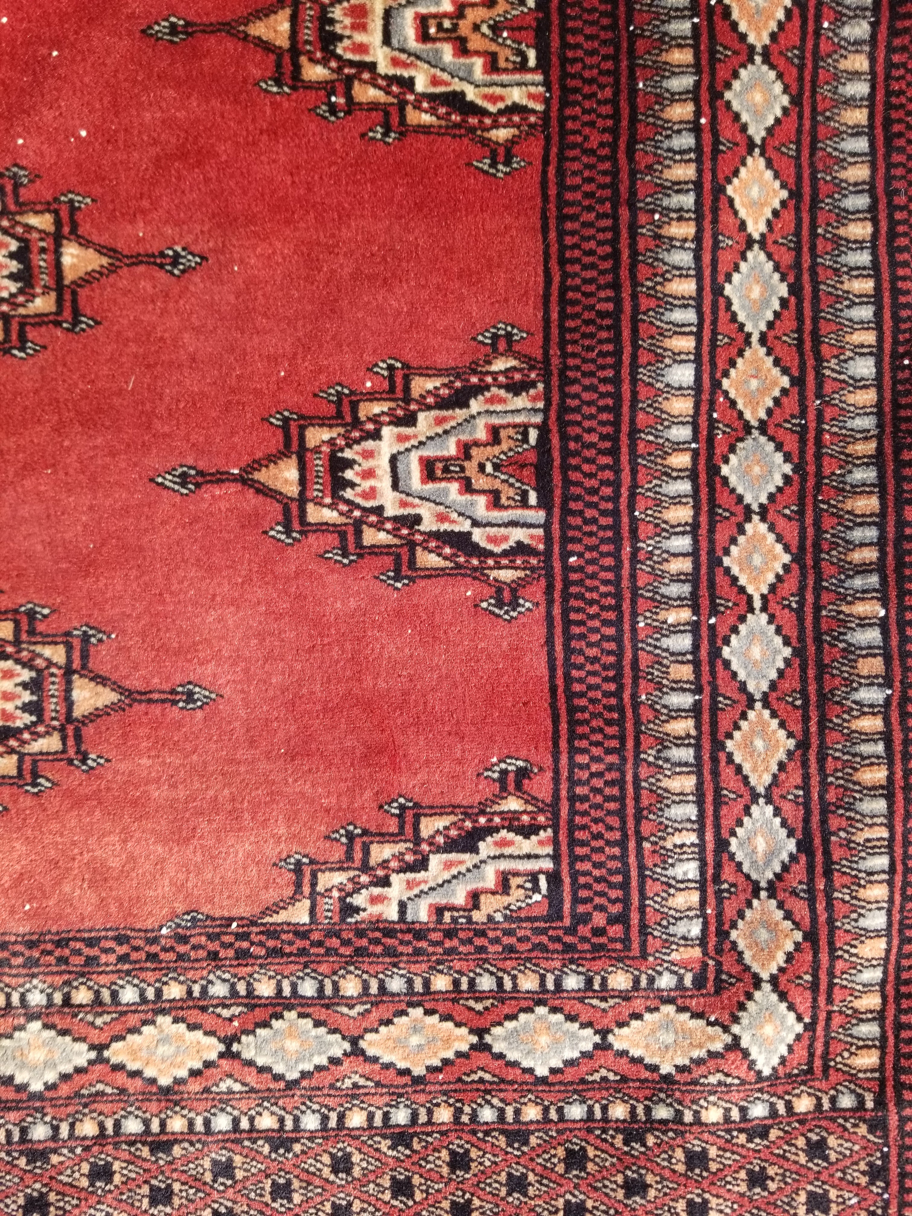Vintage Traditional Handmade Pakistani Bokhara Oriental Style Wool Rug 119x78cm