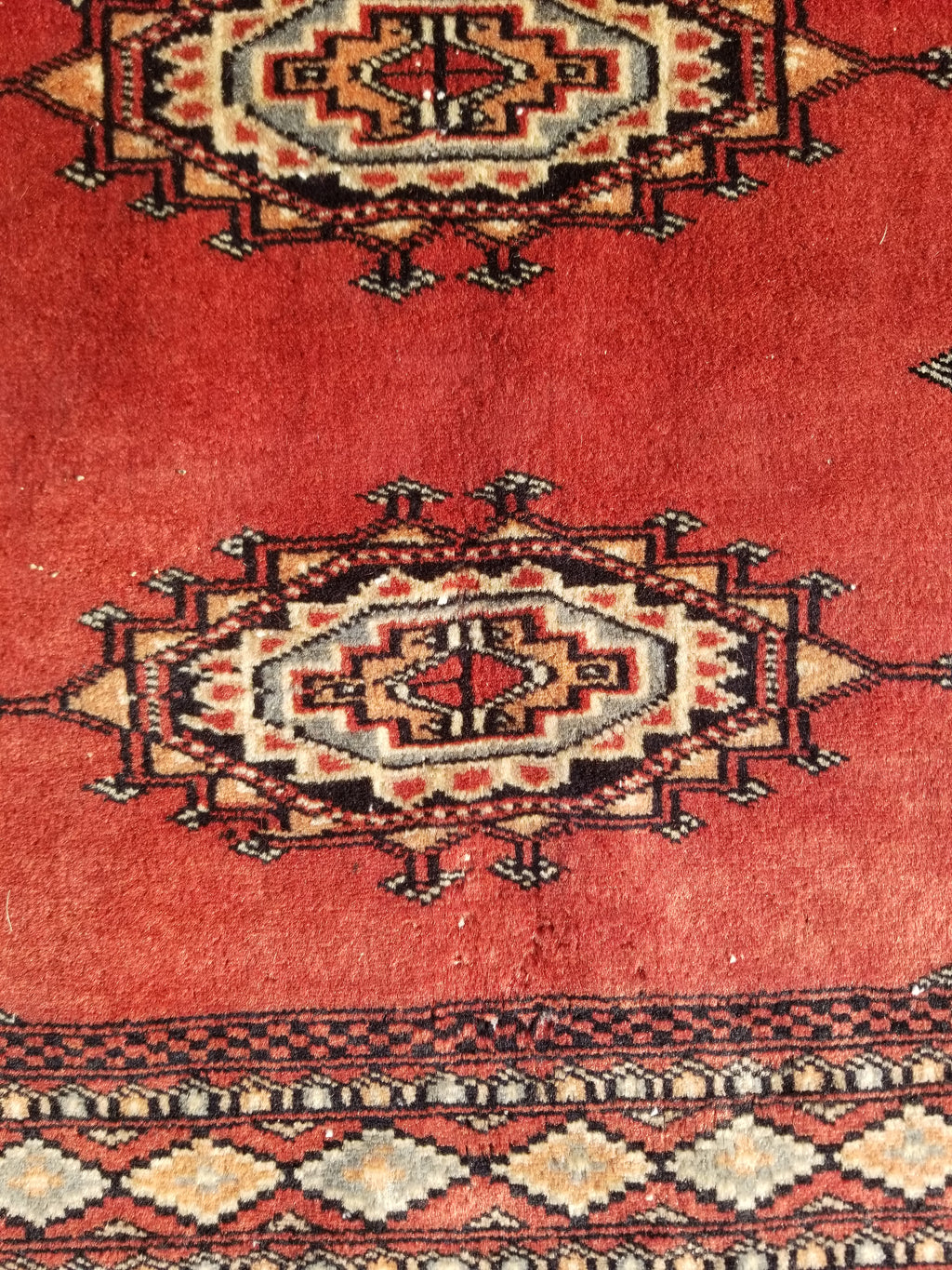 Vintage Traditional Handmade Pakistani Bokhara Oriental Style Wool Rug 119x78cm