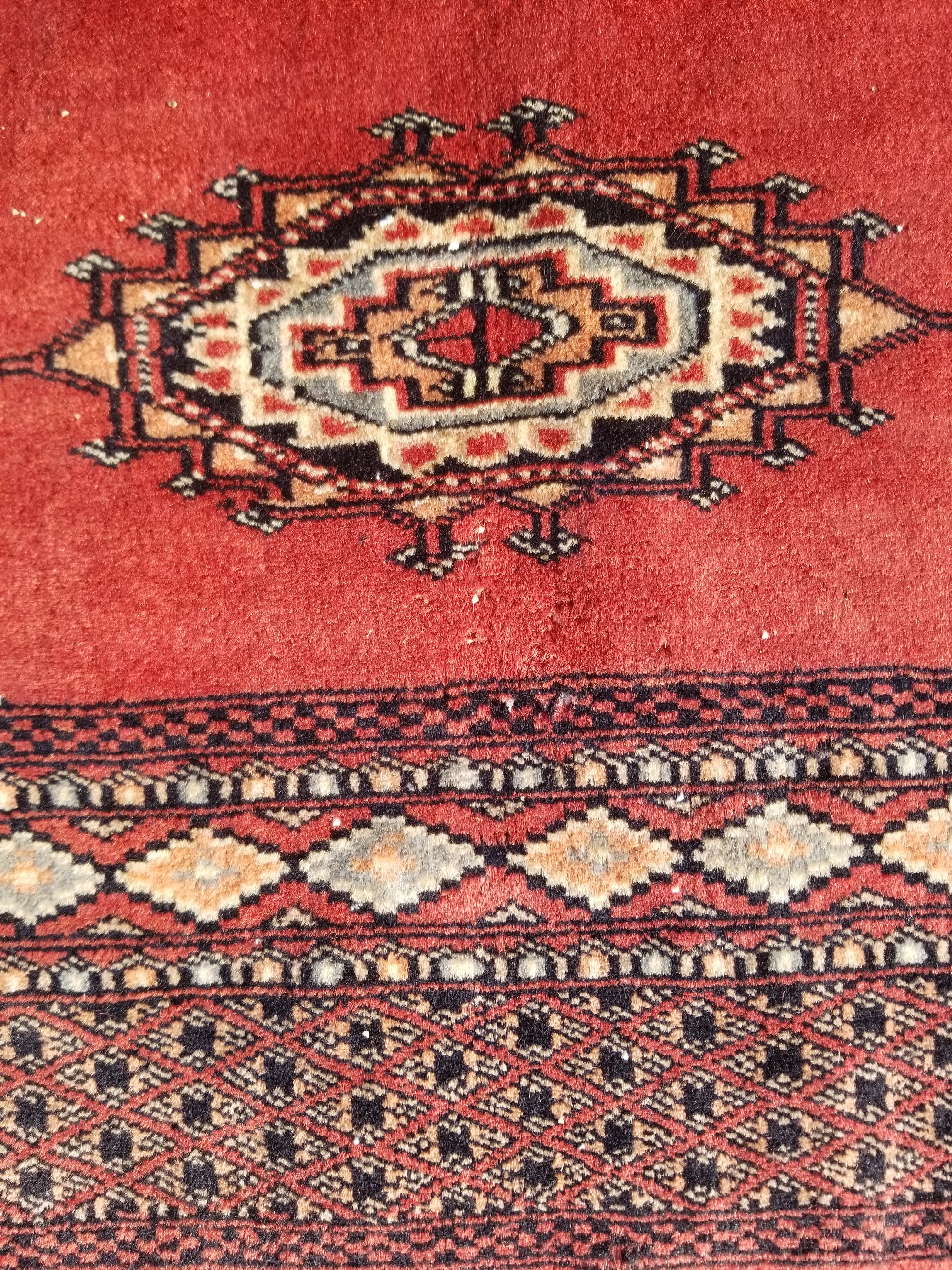 Vintage Traditional Handmade Pakistani Bokhara Oriental Style Wool Rug 119x78cm