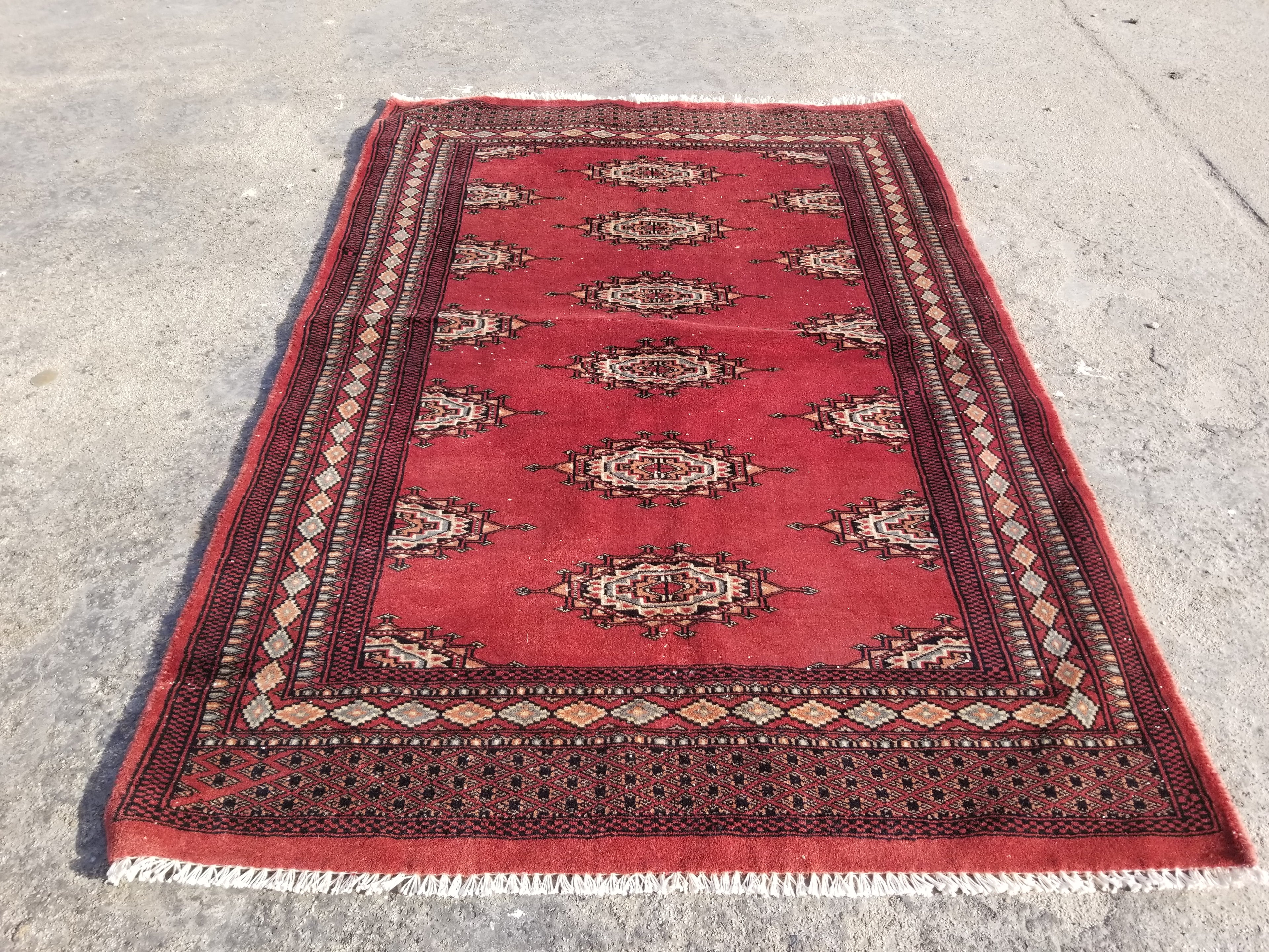 Vintage Traditional Handmade Pakistani Bokhara Oriental Style Wool Rug 119x78cm