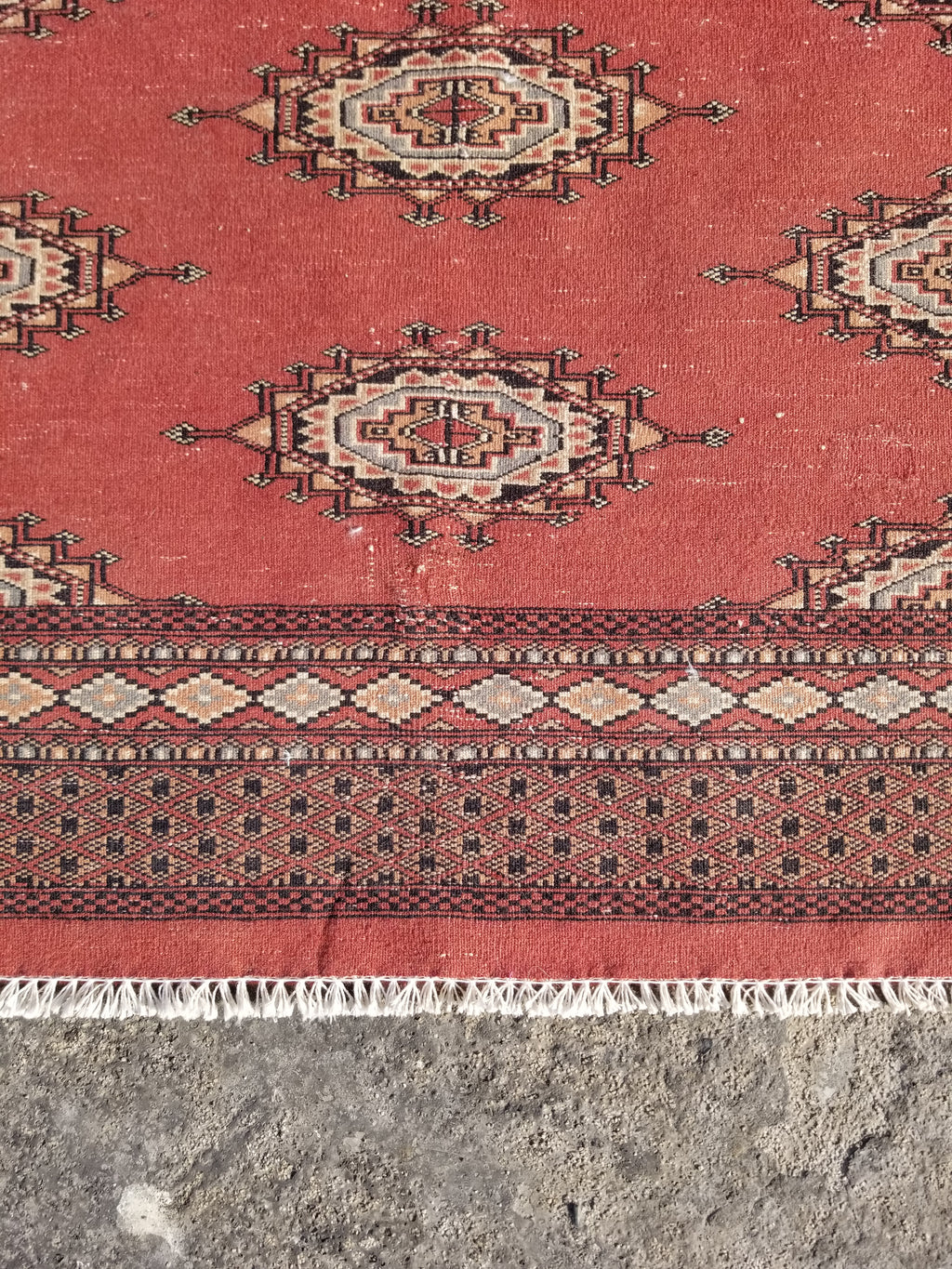 Vintage Traditional Handmade Pakistani Bokhara Oriental Style Wool Rug 119x78cm