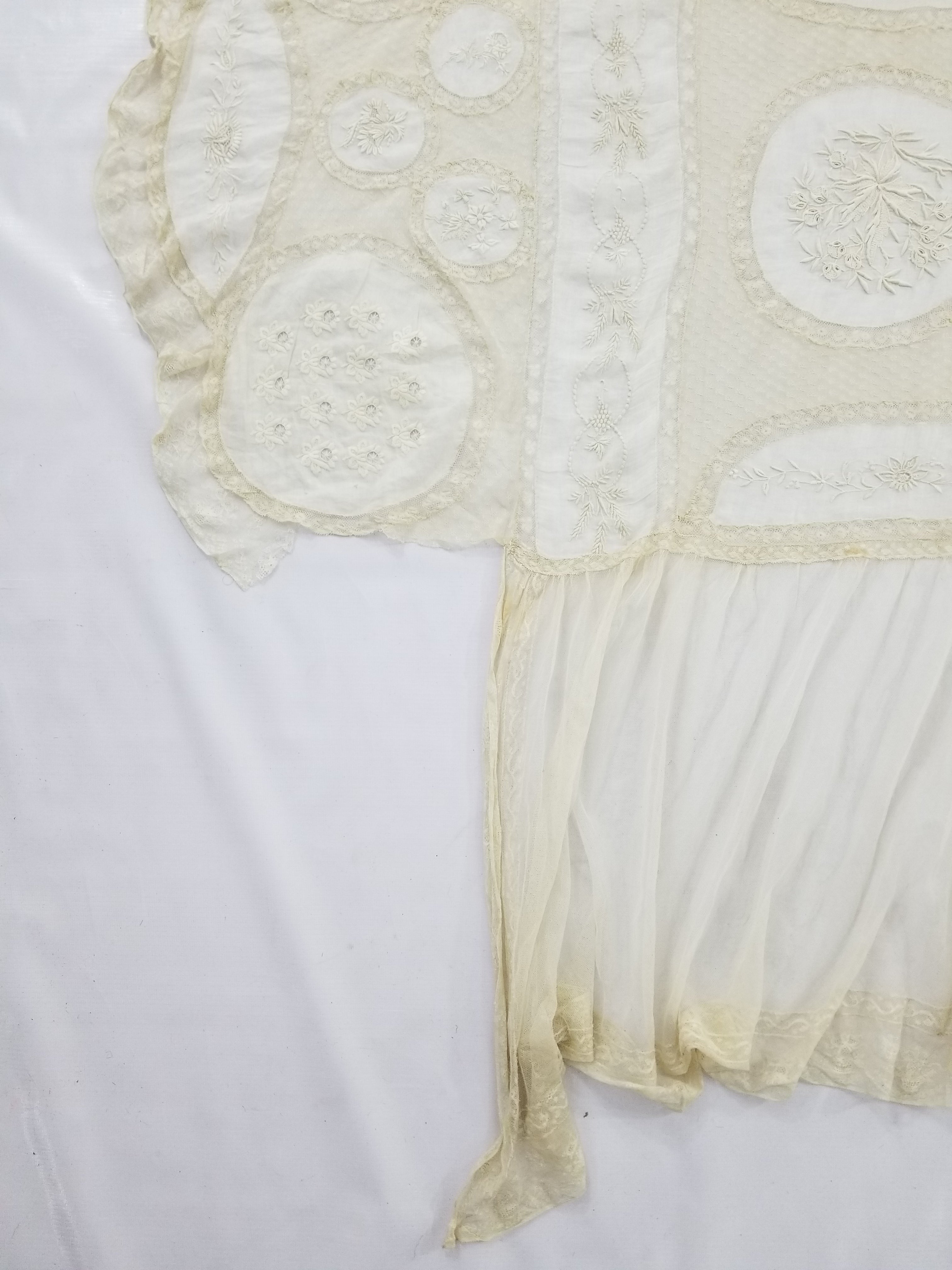 Antique White Hand Embroidered Lace Bedspread 237x208cm