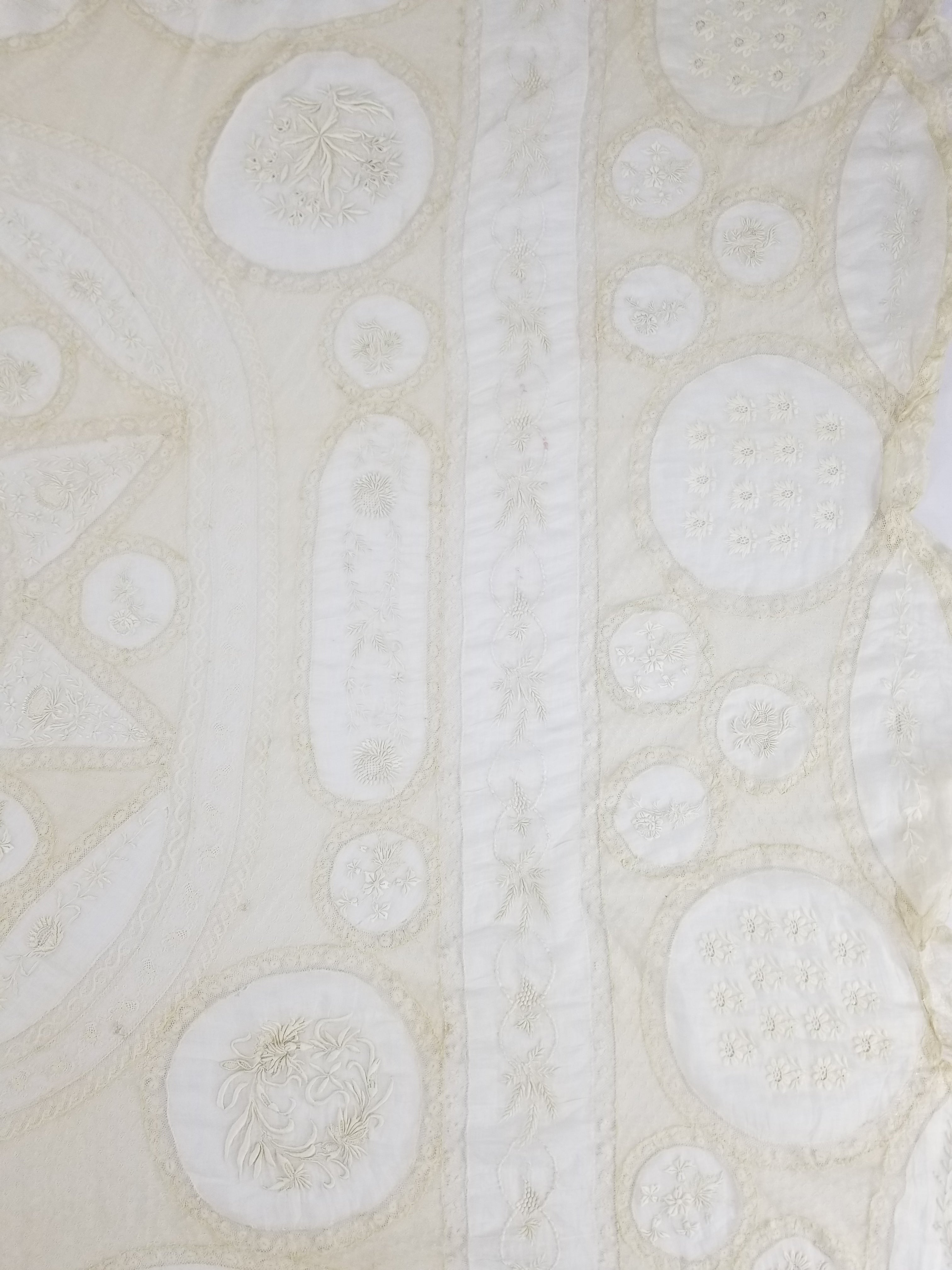 Antique White Hand Embroidered Lace Bedspread 237x208cm