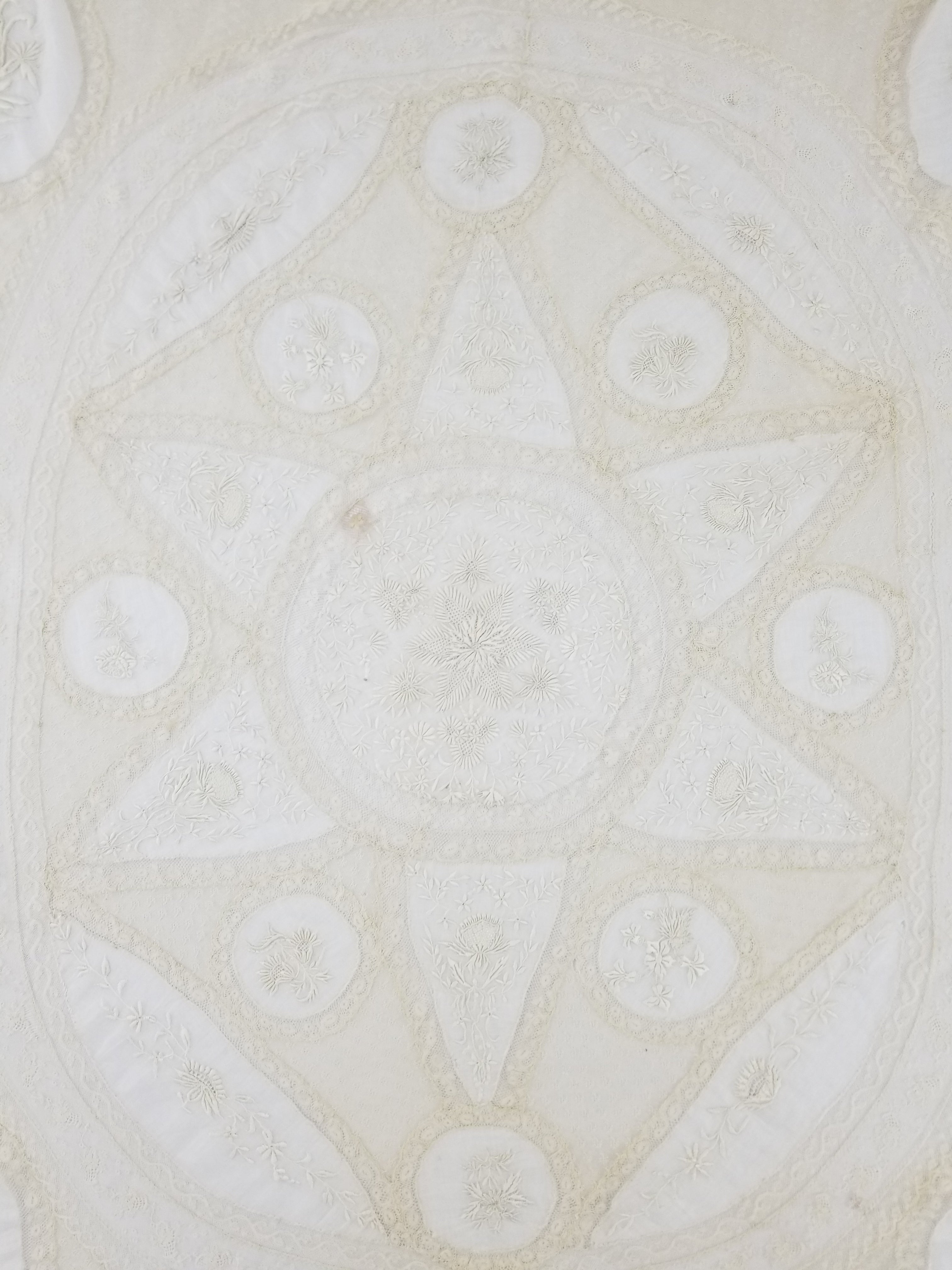 Antique White Hand Embroidered Lace Bedspread 237x208cm