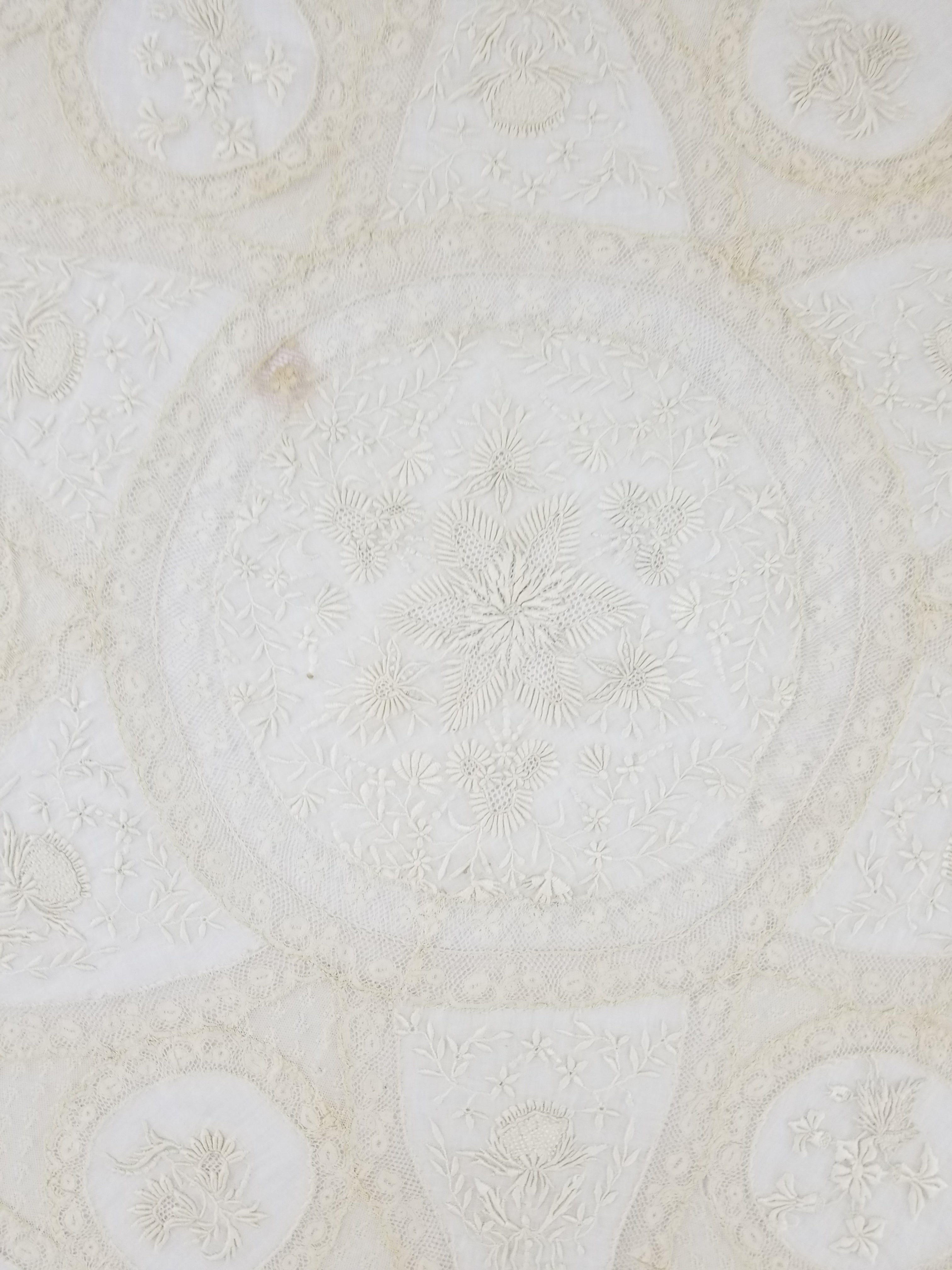 Antique White Hand Embroidered Lace Bedspread 237x208cm