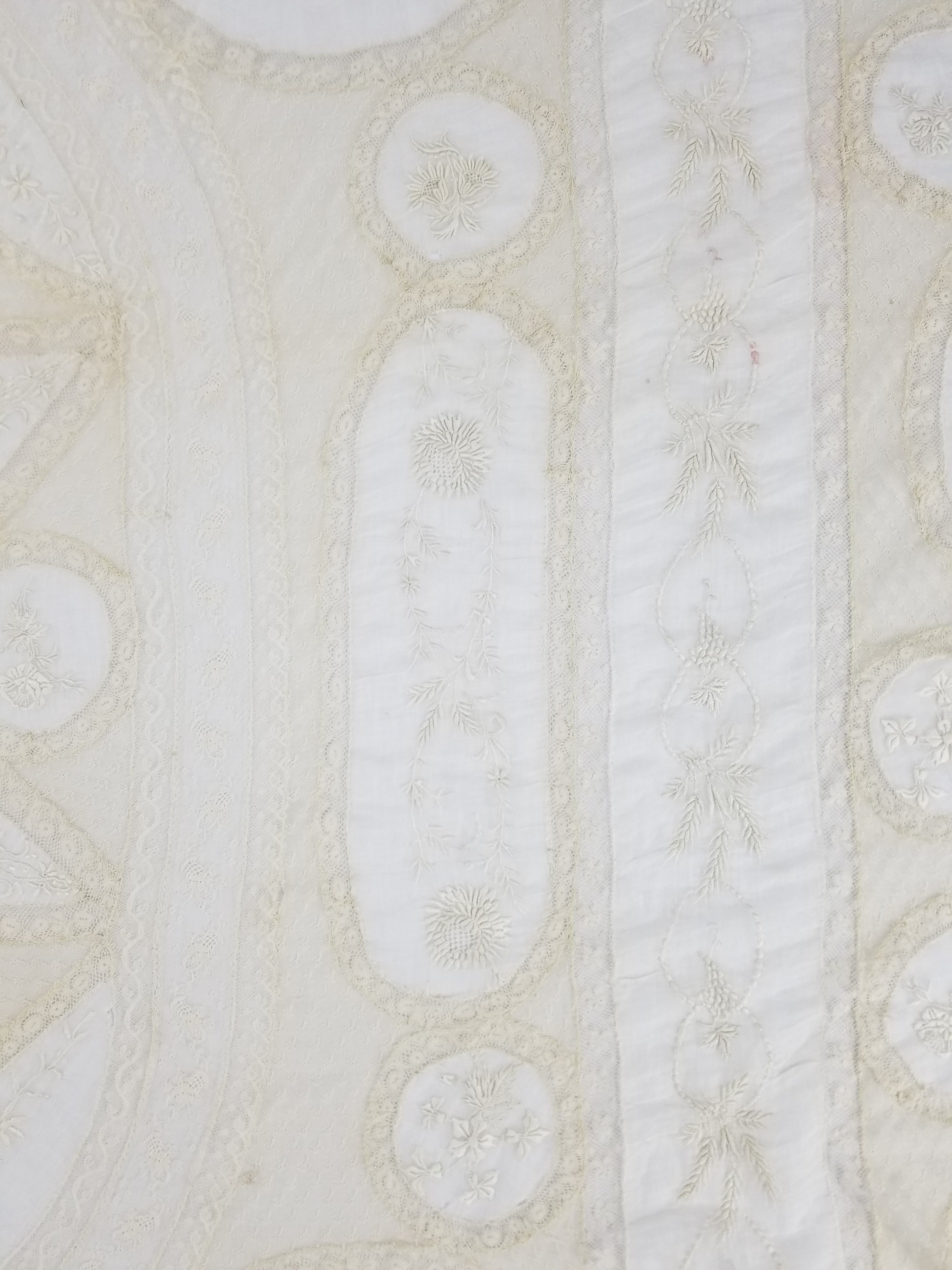 Antique White Hand Embroidered Lace Bedspread 237x208cm