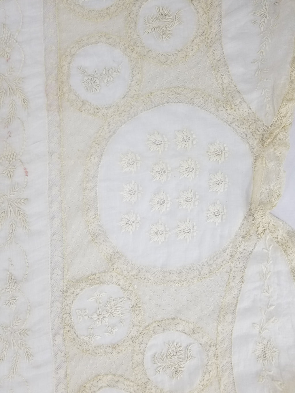 Antique White Hand Embroidered Lace Bedspread 237x208cm