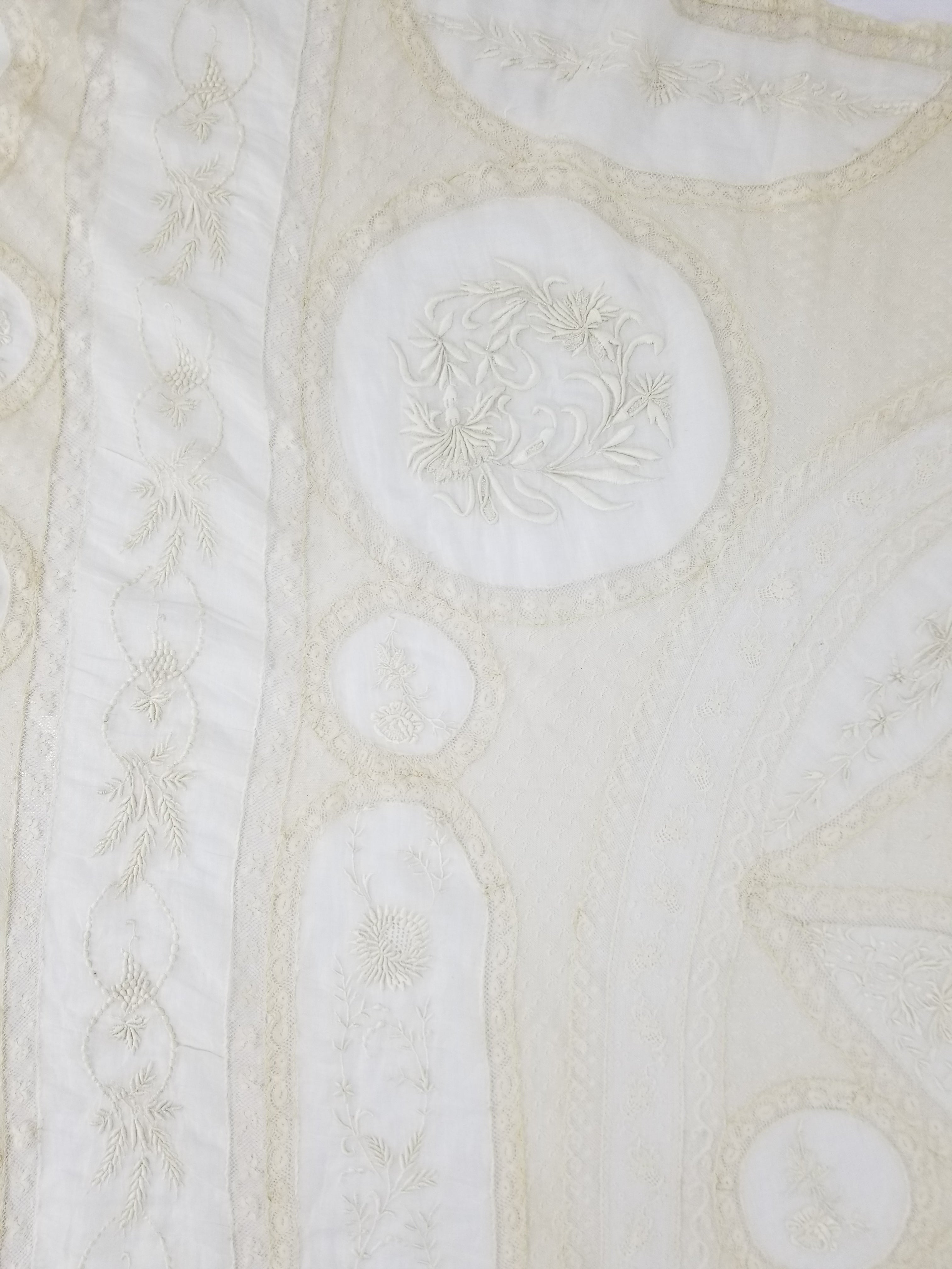 Antique White Hand Embroidered Lace Bedspread 237x208cm