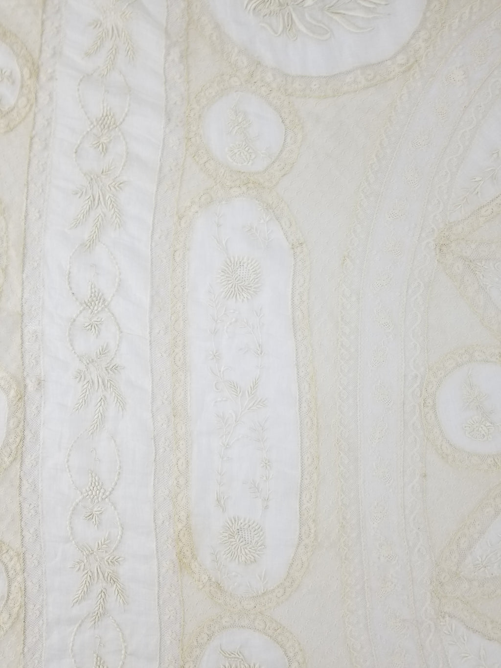 Antique White Hand Embroidered Lace Bedspread 237x208cm