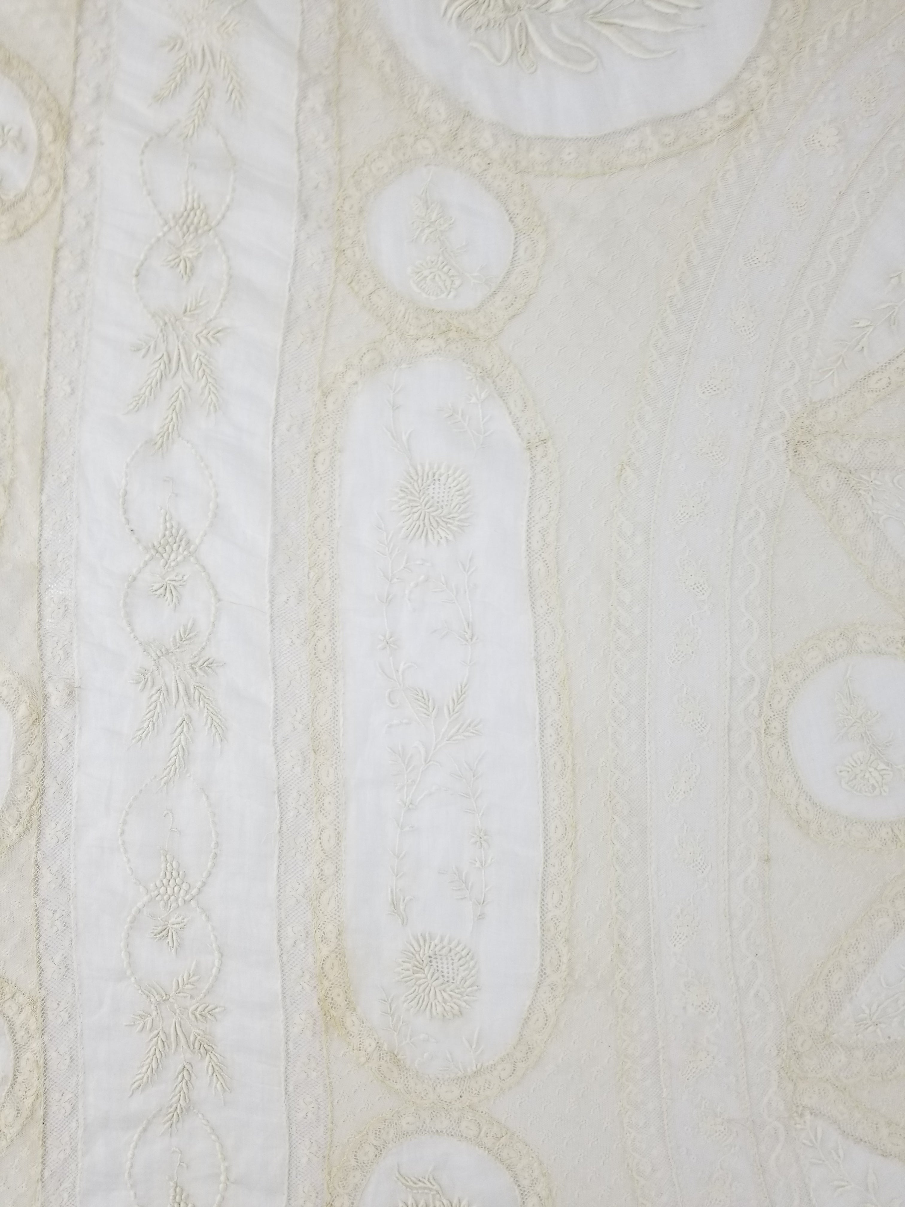 Antique White Hand Embroidered Lace Bedspread 237x208cm