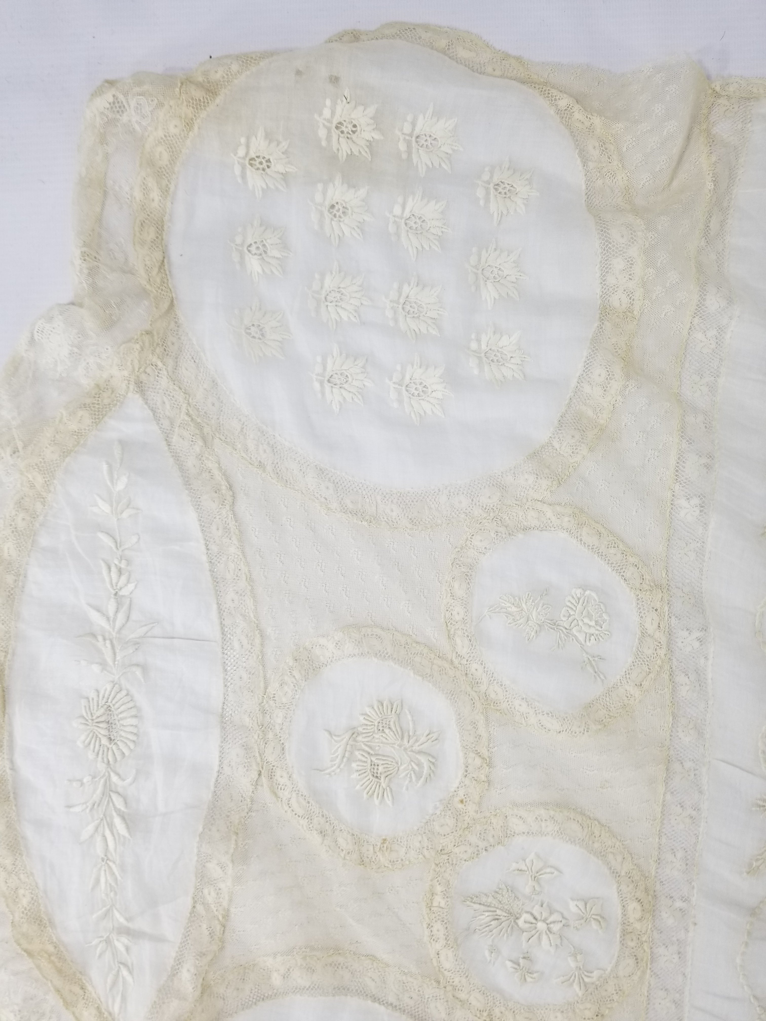 Antique White Hand Embroidered Lace Bedspread 237x208cm