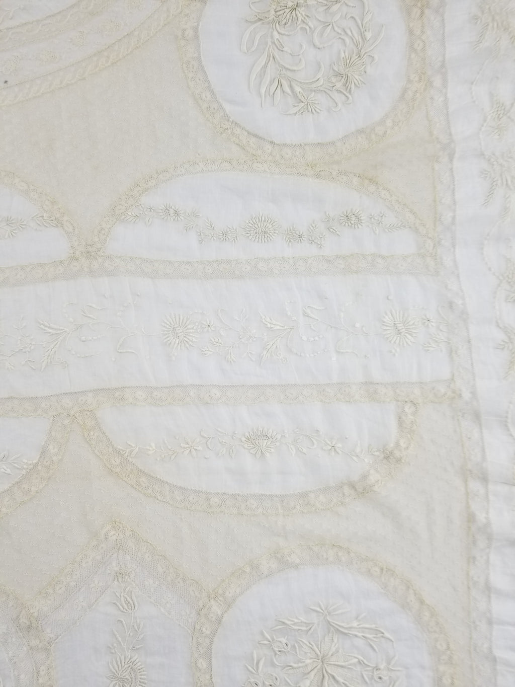 Antique White Hand Embroidered Lace Bedspread 237x208cm