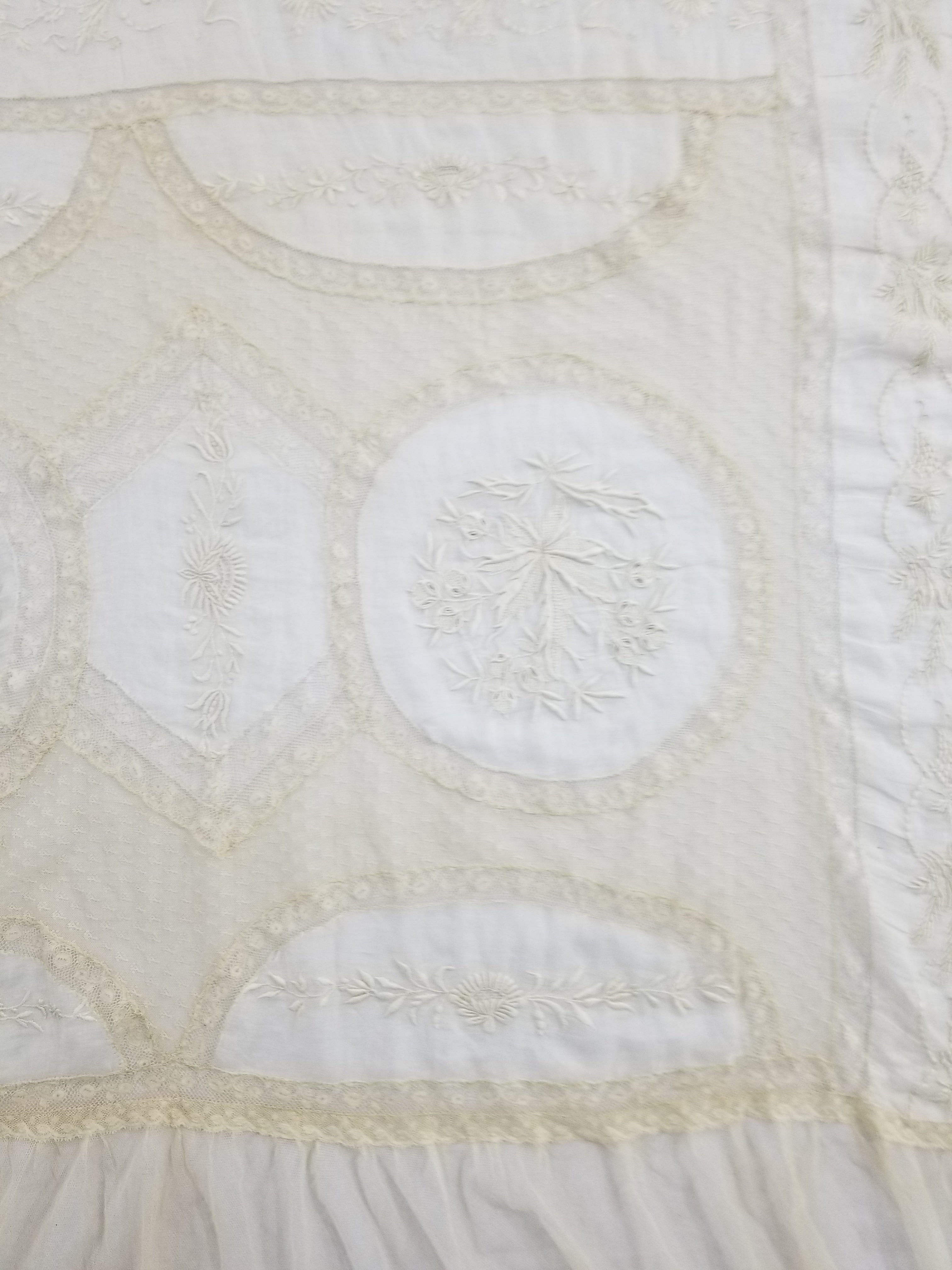 Antique White Hand Embroidered Lace Bedspread 237x208cm